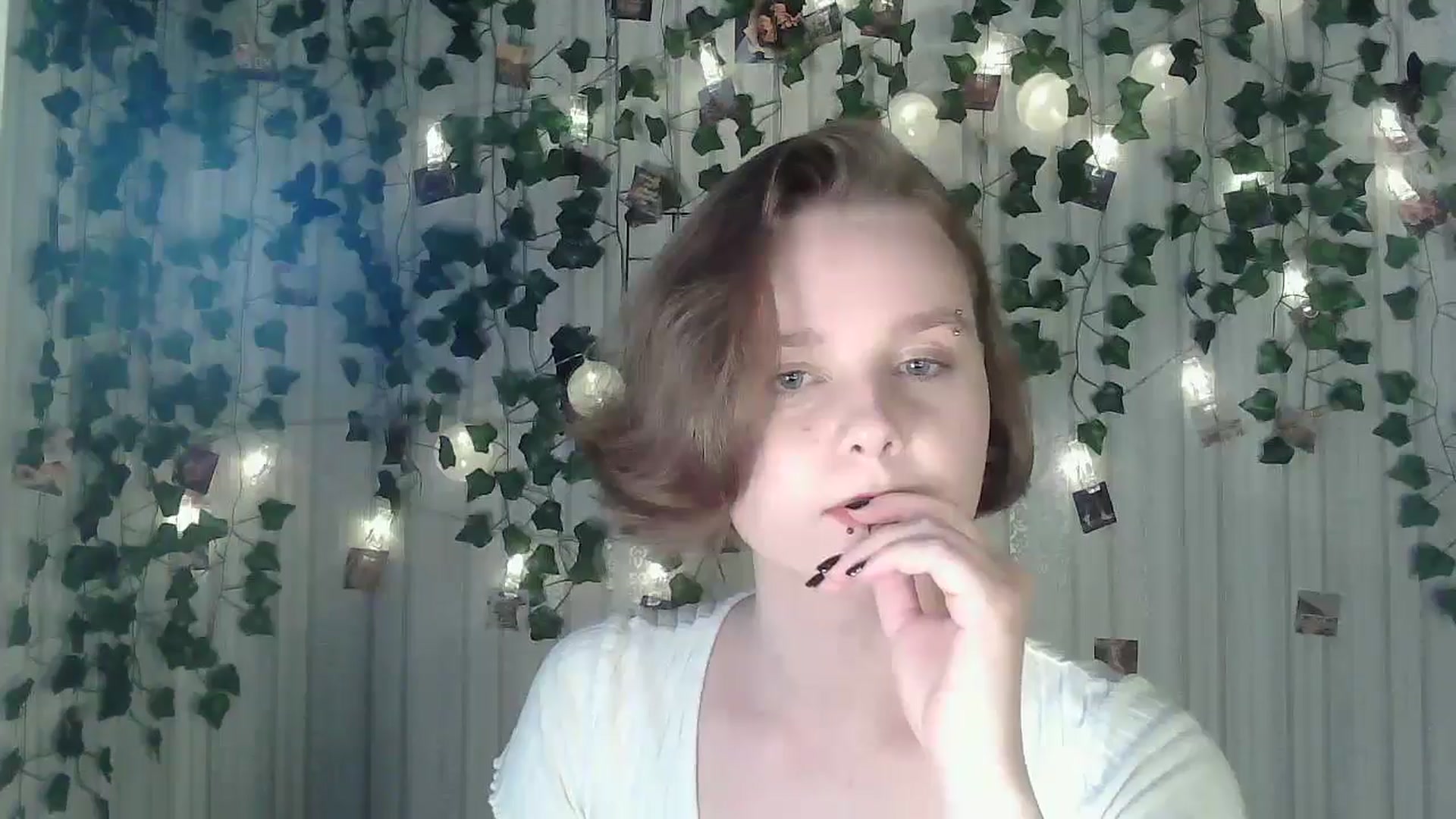 Gallery image thumbnail from New_Lina's myfreecams stream on, 06/29/2025, 18:20 image 10 of 20