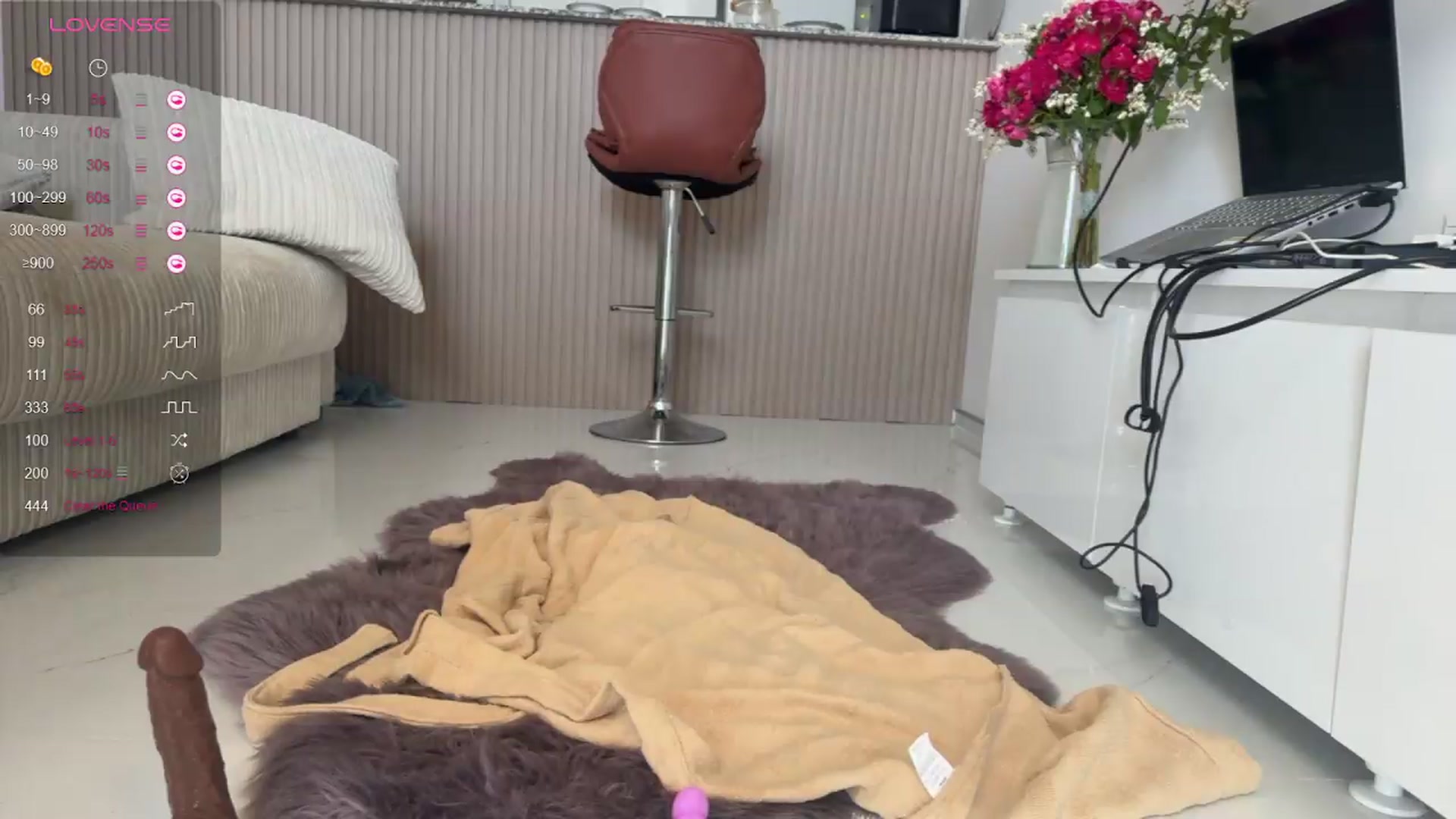 Gallery image thumbnail from New_Natasha's myfreecams stream on, 06/09/2026, 11:02 image 18 of 20
