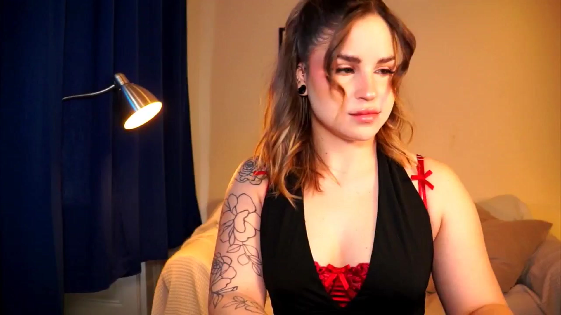 Gallery image thumbnail from NextDoorCrush's myfreecams stream on, 04/10/2026, 14:27 image 7 of 20