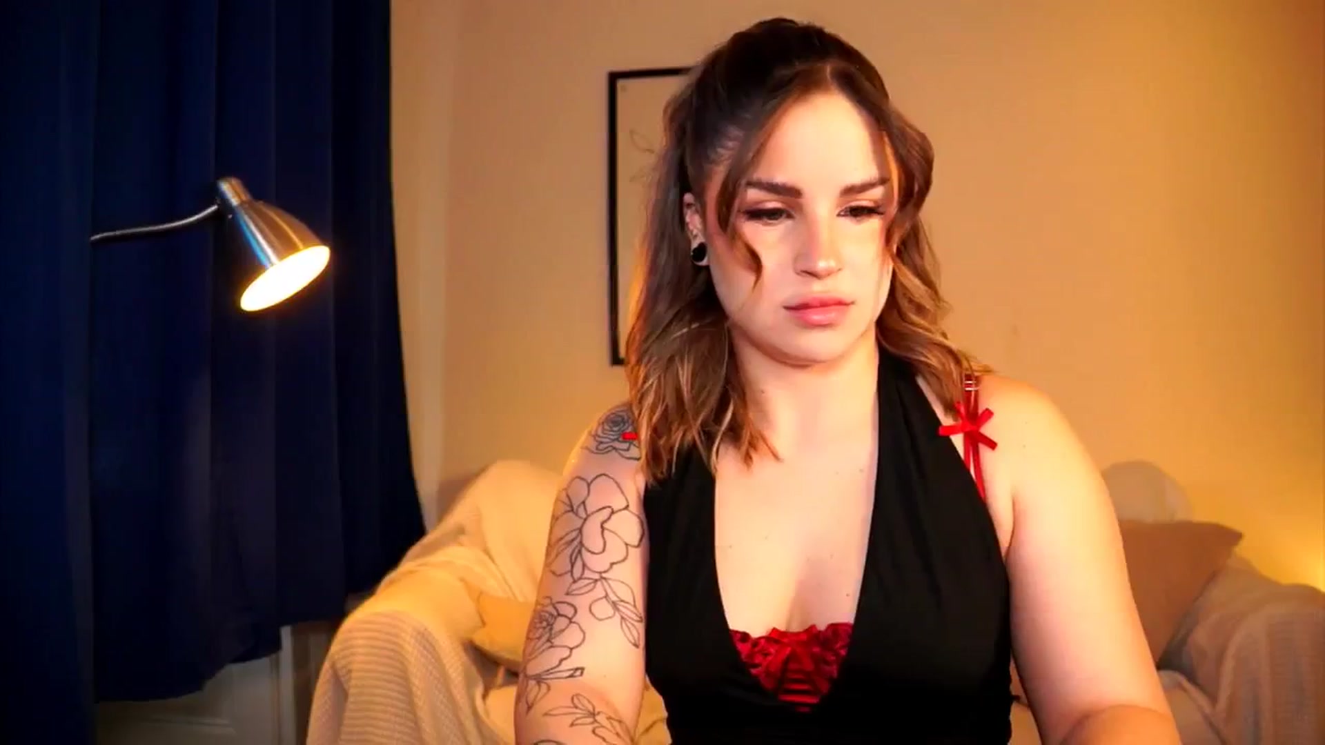 Gallery image thumbnail from NextDoorCrush's myfreecams stream on, 04/10/2026, 14:27 image 15 of 20