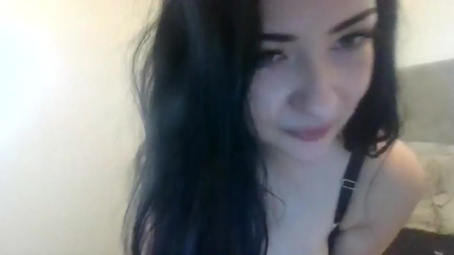 Gallery image thumbnail from NextDoorLilly's myfreecams stream on, 05/25/2025, 10:32 image 11 of 20