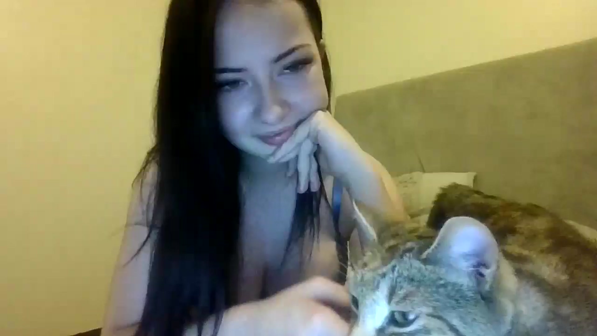 Gallery image thumbnail from NextDoorLilly's myfreecams stream on, 06/17/2025, 21:32 image 1 of 20