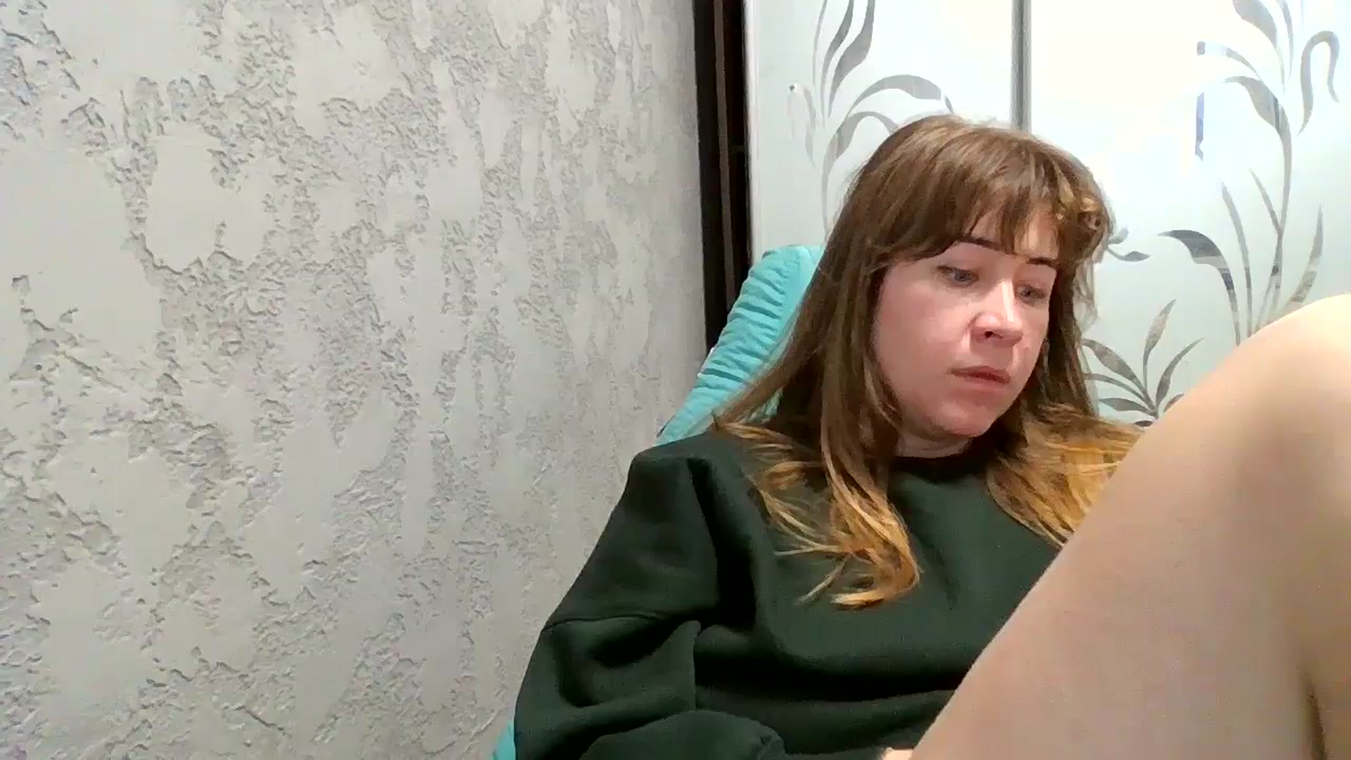 Gallery image thumbnail from NextDoorWoman's myfreecams stream on, 01/19/2025, 12:03 image 10 of 20