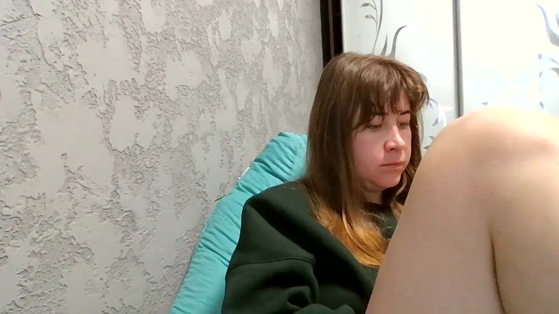 Gallery image thumbnail from NextDoorWoman's myfreecams stream on, 01/19/2025, 12:03 image 17 of 20