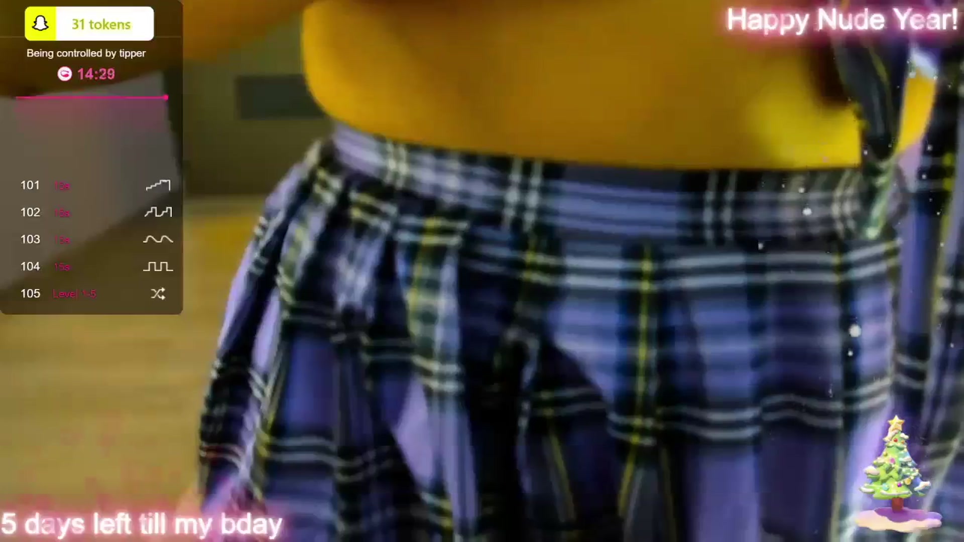 Gallery image thumbnail from Neytirii's myfreecams stream on, 12/29/2023, 10:08 image 5 of 20