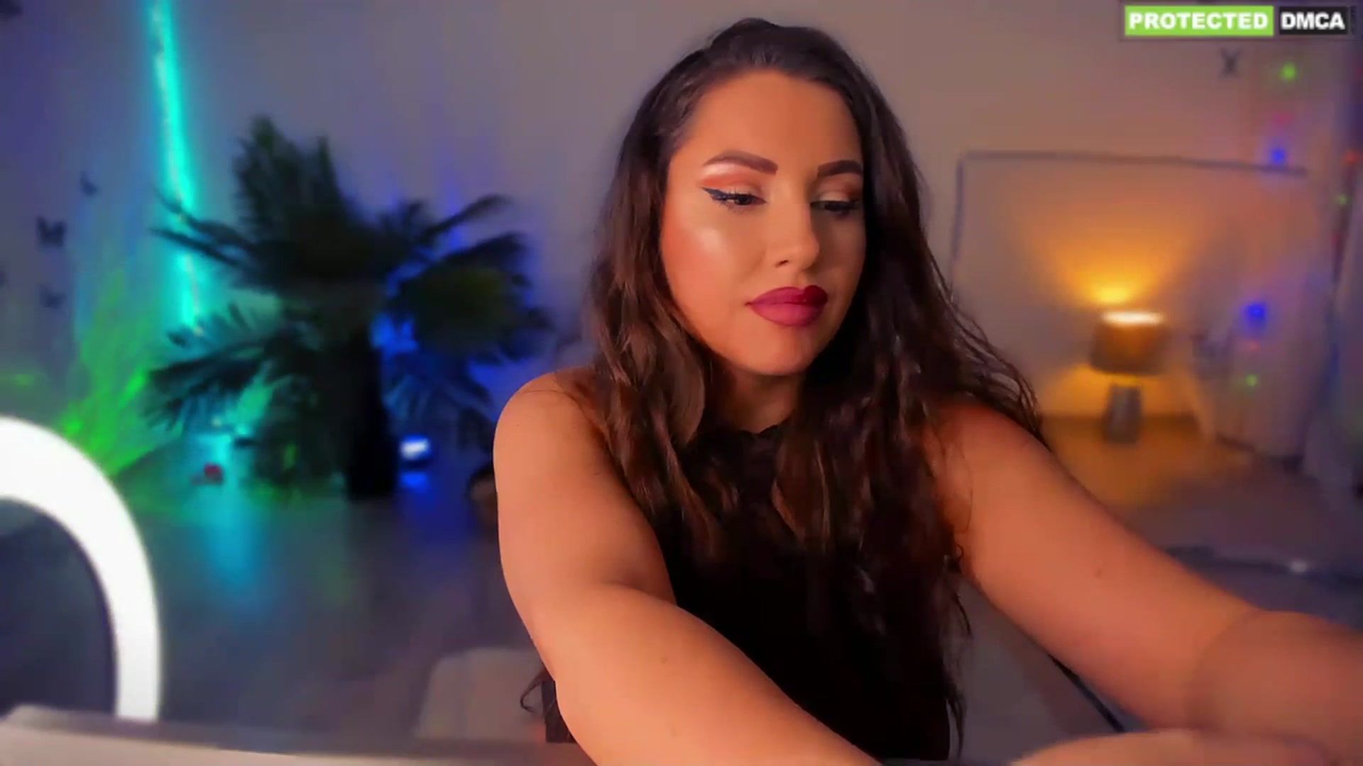 Gallery image thumbnail from Neytirii's myfreecams stream on, 03/07/2024, 23:13 image 6 of 20