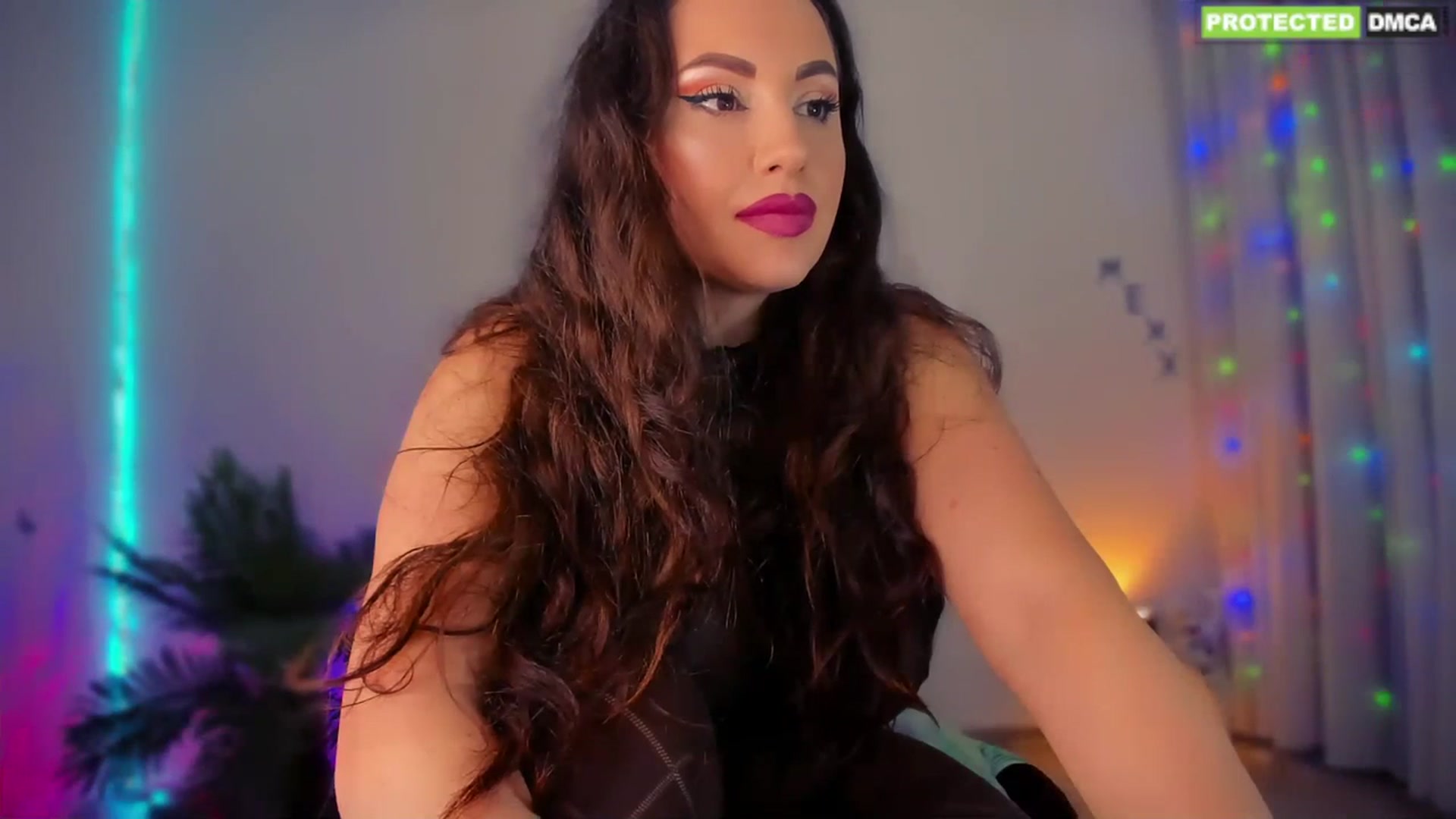 Gallery image thumbnail from Neytirii's myfreecams stream on, 03/08/2024, 24:38 image 19 of 20