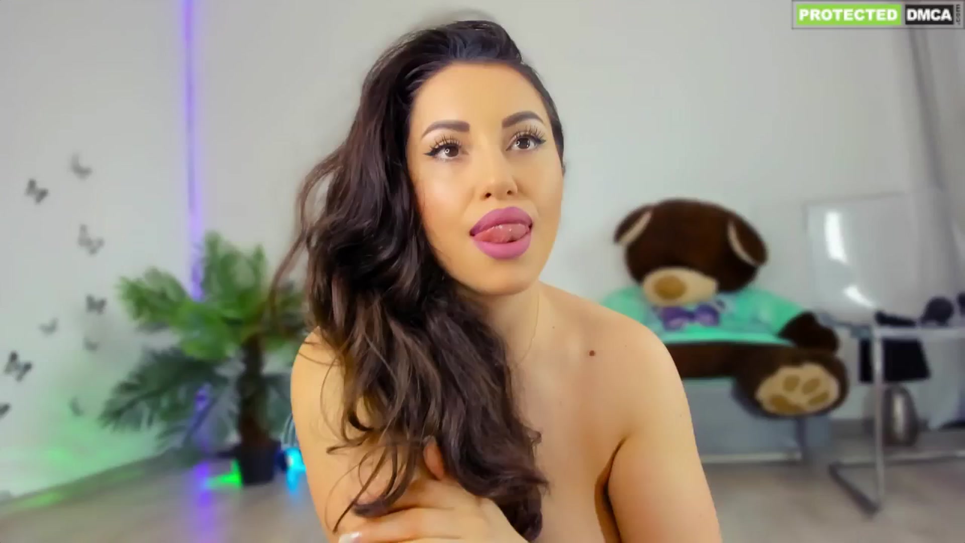 Gallery image thumbnail from Neytirii's myfreecams stream on, 07/22/2024, 08:03 image 6 of 20