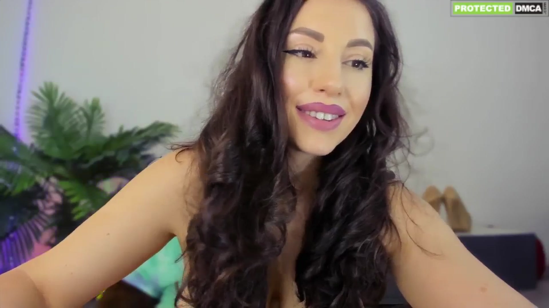 Gallery image thumbnail from Neytirii's myfreecams stream on, 08/20/2024, 09:47 image 9 of 20