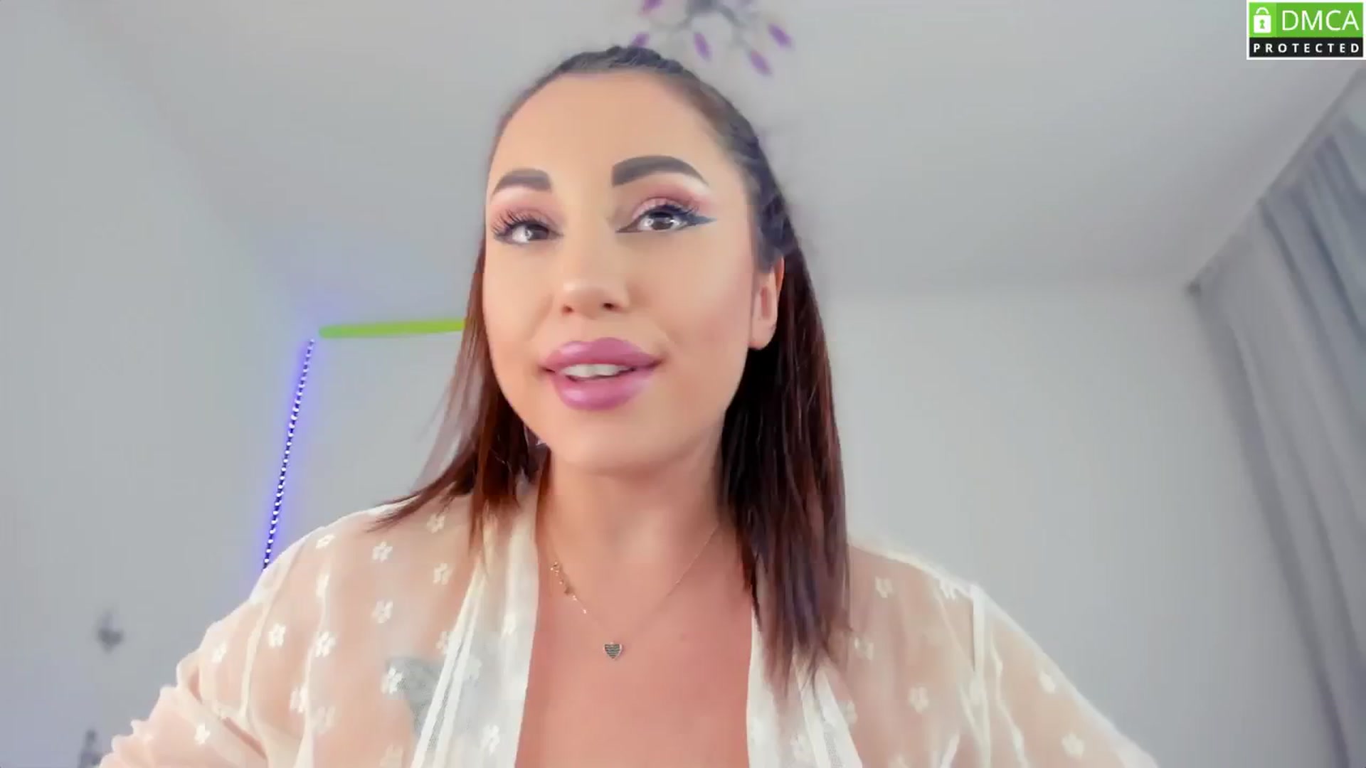 Gallery image thumbnail from Neytirii's myfreecams stream on, 10/17/2024, 10:31 image 17 of 20
