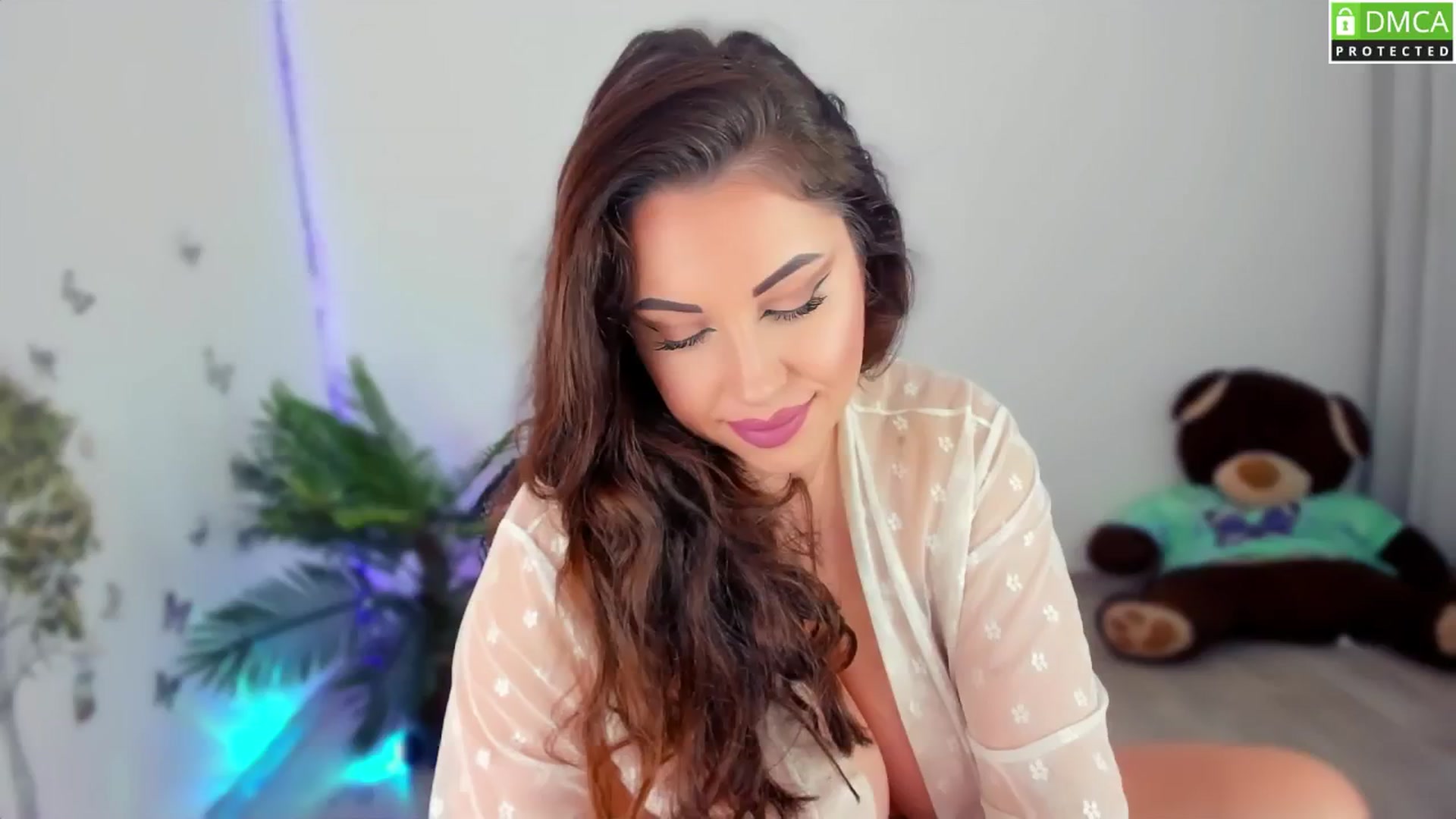 Gallery image thumbnail from Neytirii's myfreecams stream on, 10/21/2024, 07:00 image 3 of 20