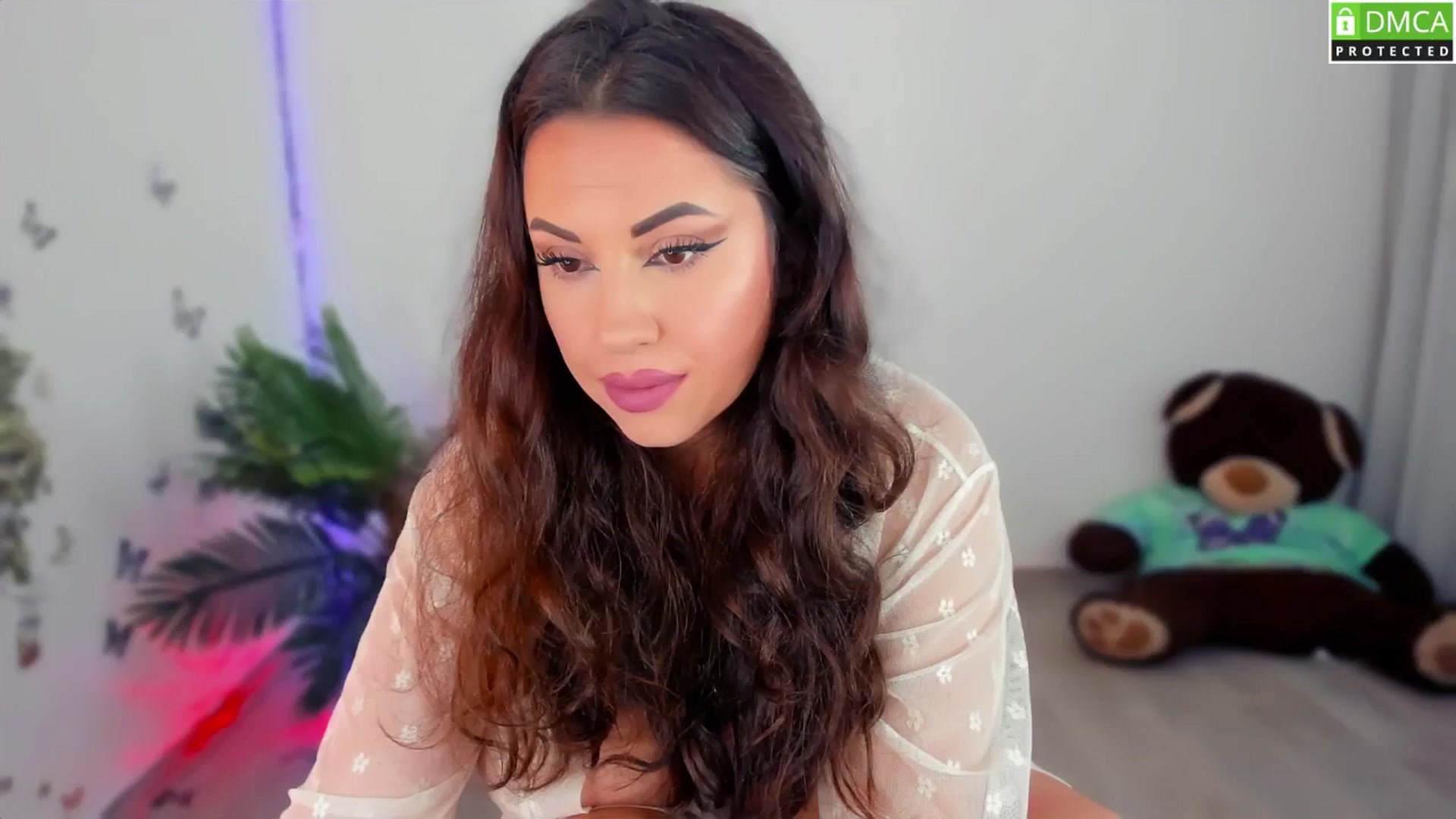 Gallery image thumbnail from Neytirii's myfreecams stream on, 10/21/2024, 10:30 image 19 of 20