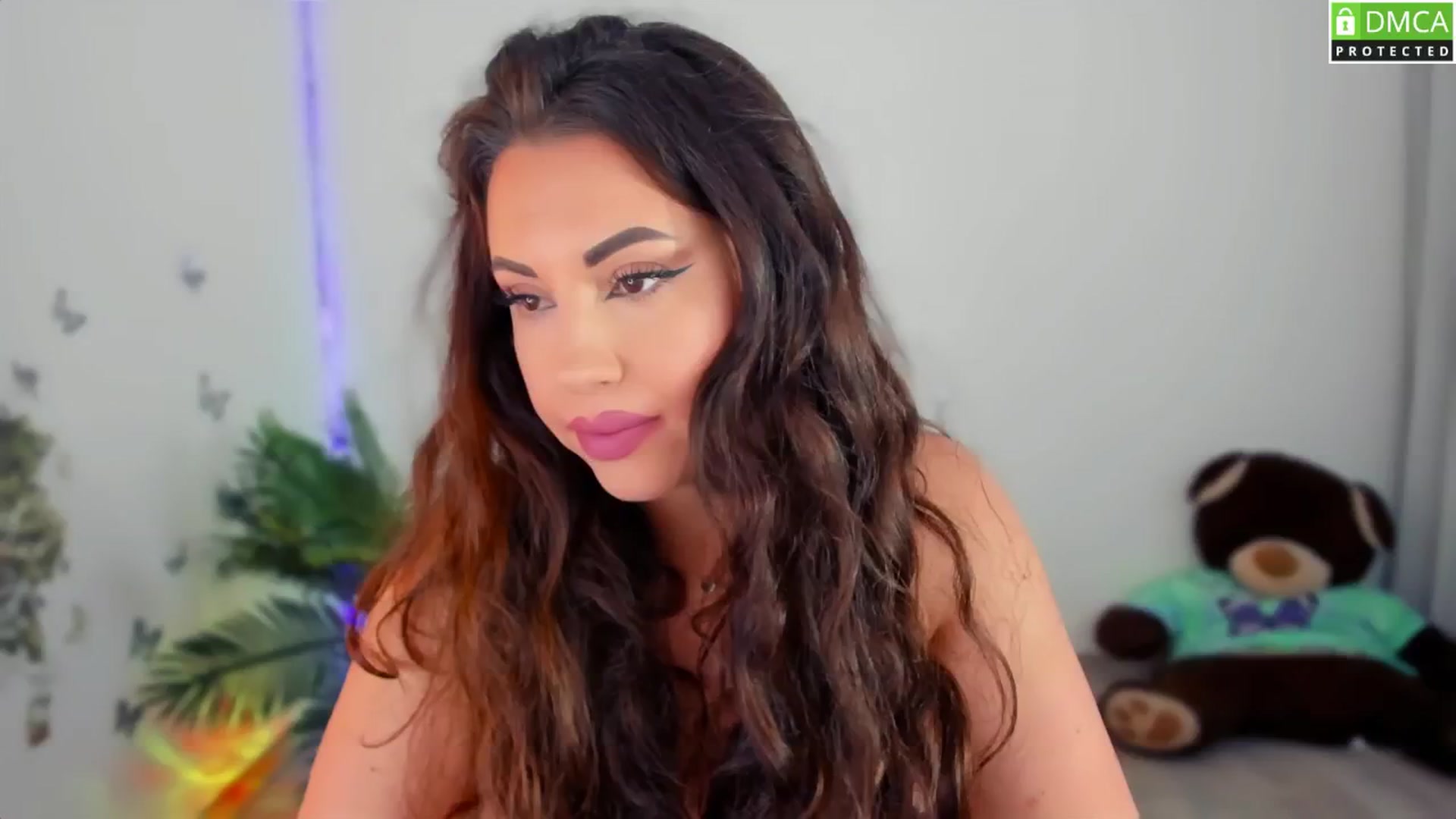 Gallery image thumbnail from Neytirii's myfreecams stream on, 10/21/2024, 10:30 image 1 of 20