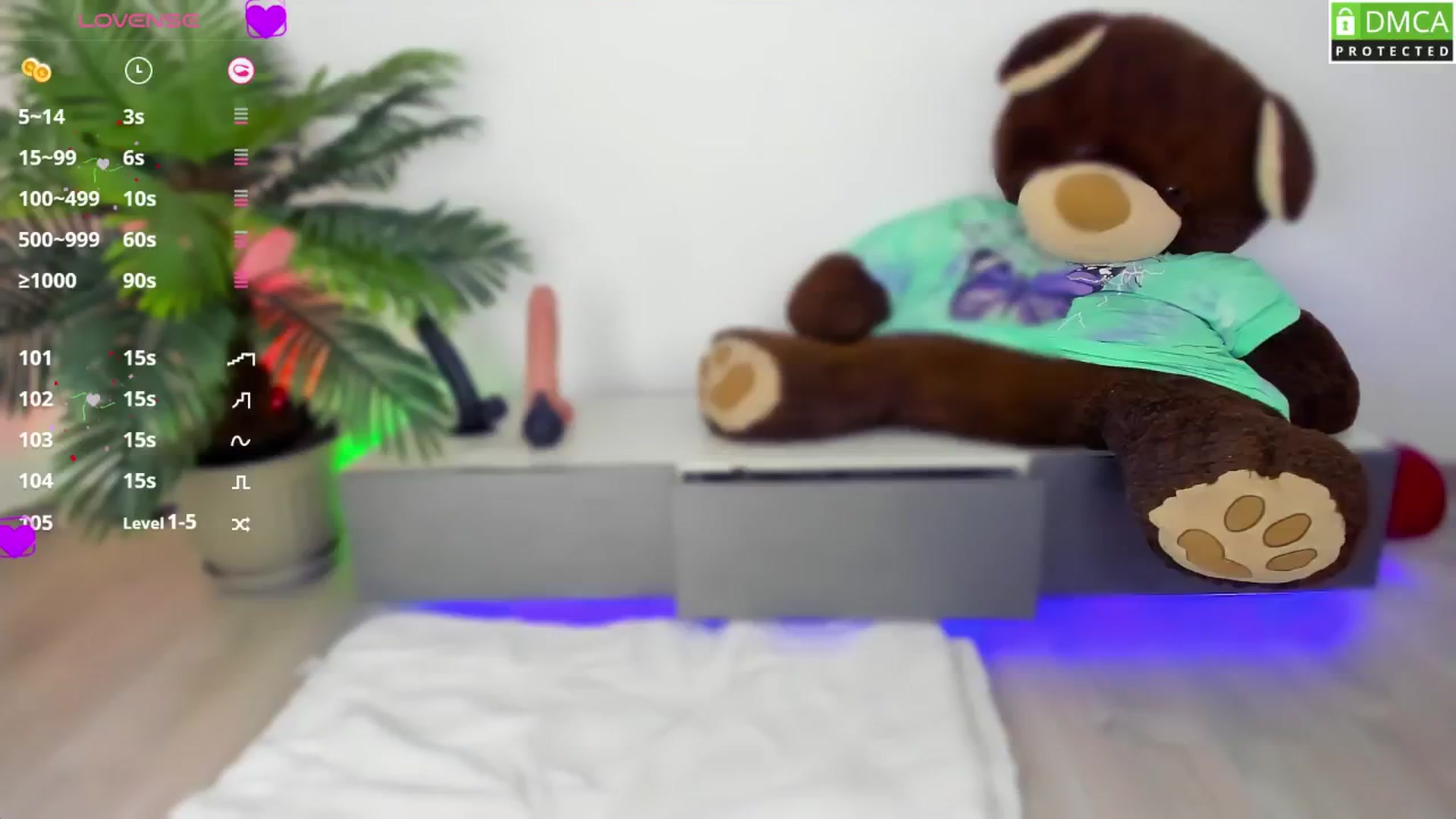 Gallery image thumbnail from Neytirii's myfreecams stream on, 12/10/2024, 10:19 image 1 of 20