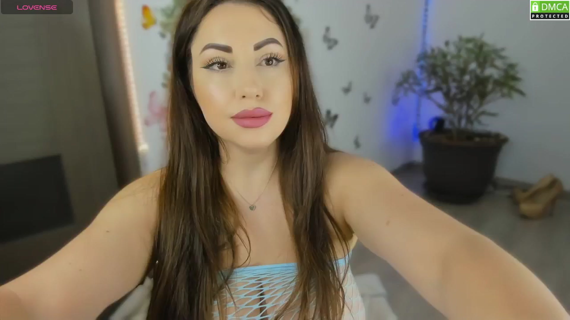 Gallery image thumbnail from Neytirii's myfreecams stream on, 05/12/2025, 09:30 image 1 of 20