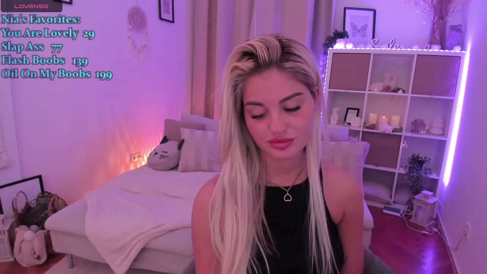 Gallery image thumbnail from NiaBlondie's myfreecams stream on, 12/30/2023, 19:00 image 8 of 20