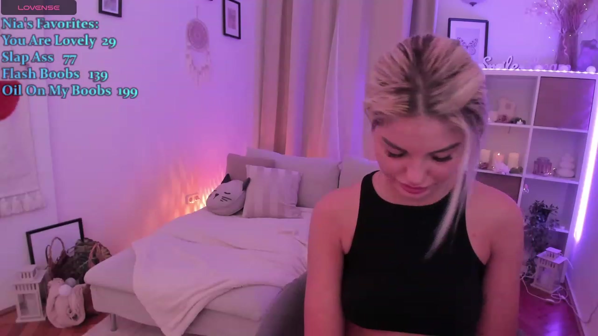 Gallery image thumbnail from NiaBlondie's myfreecams stream on, 12/30/2023, 21:23 image 20 of 20