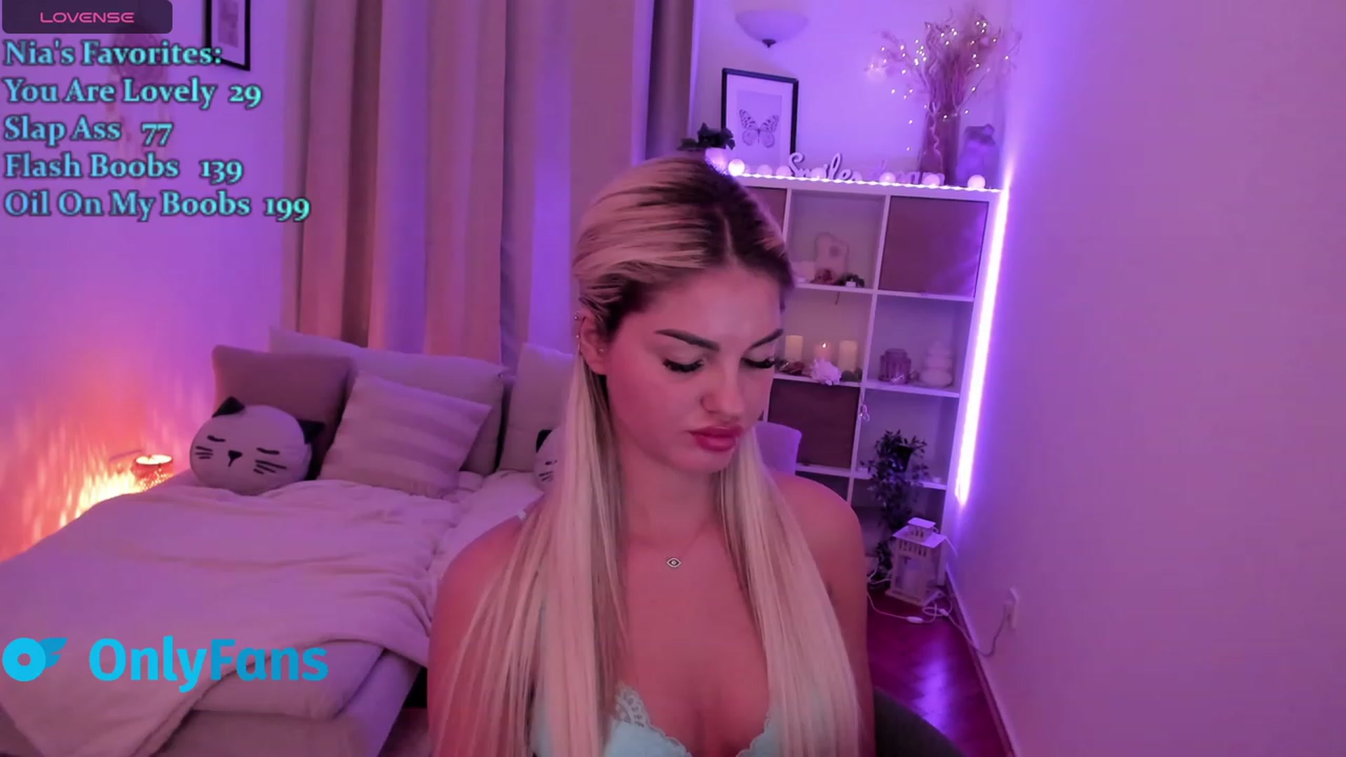 Gallery image thumbnail from NiaBlondie's myfreecams stream on, 01/18/2024, 18:38 image 8 of 20