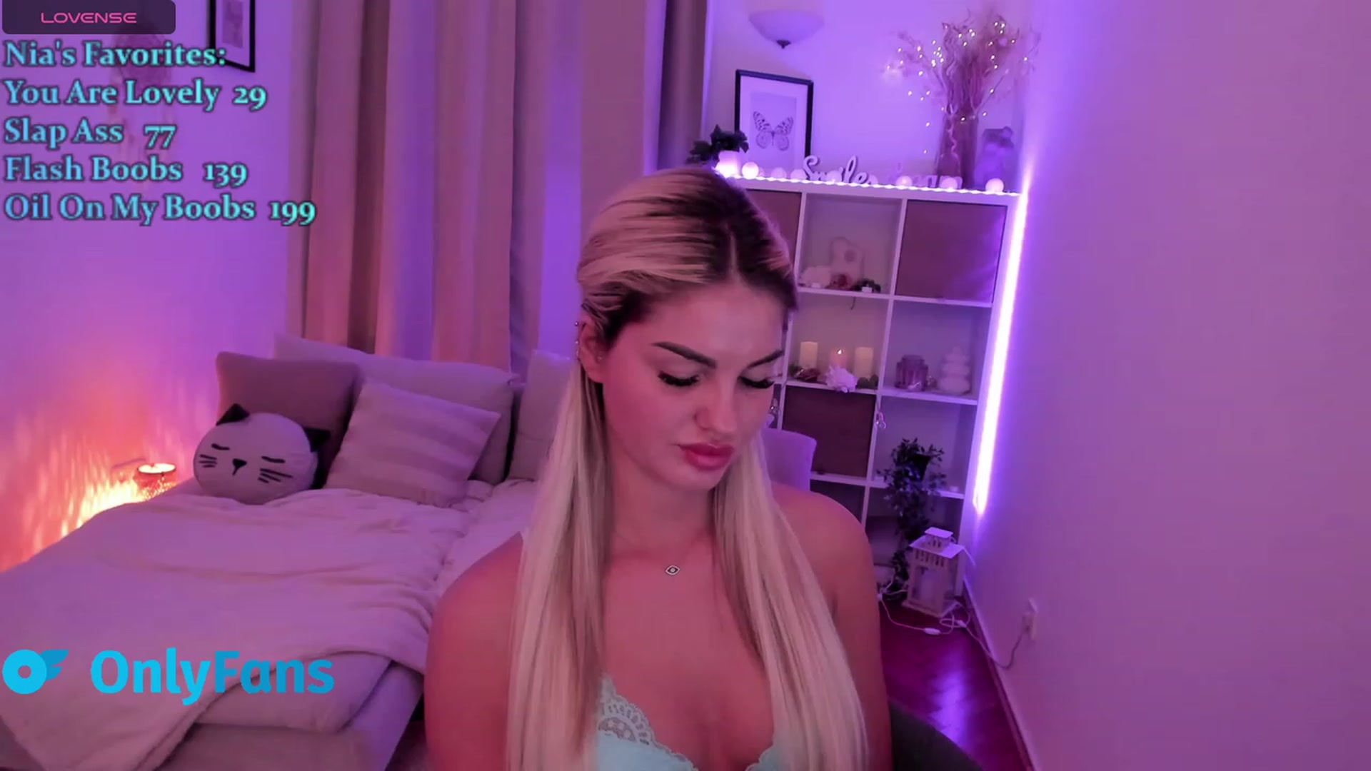 Gallery image thumbnail from NiaBlondie's myfreecams stream on, 01/18/2024, 18:38 image 11 of 20