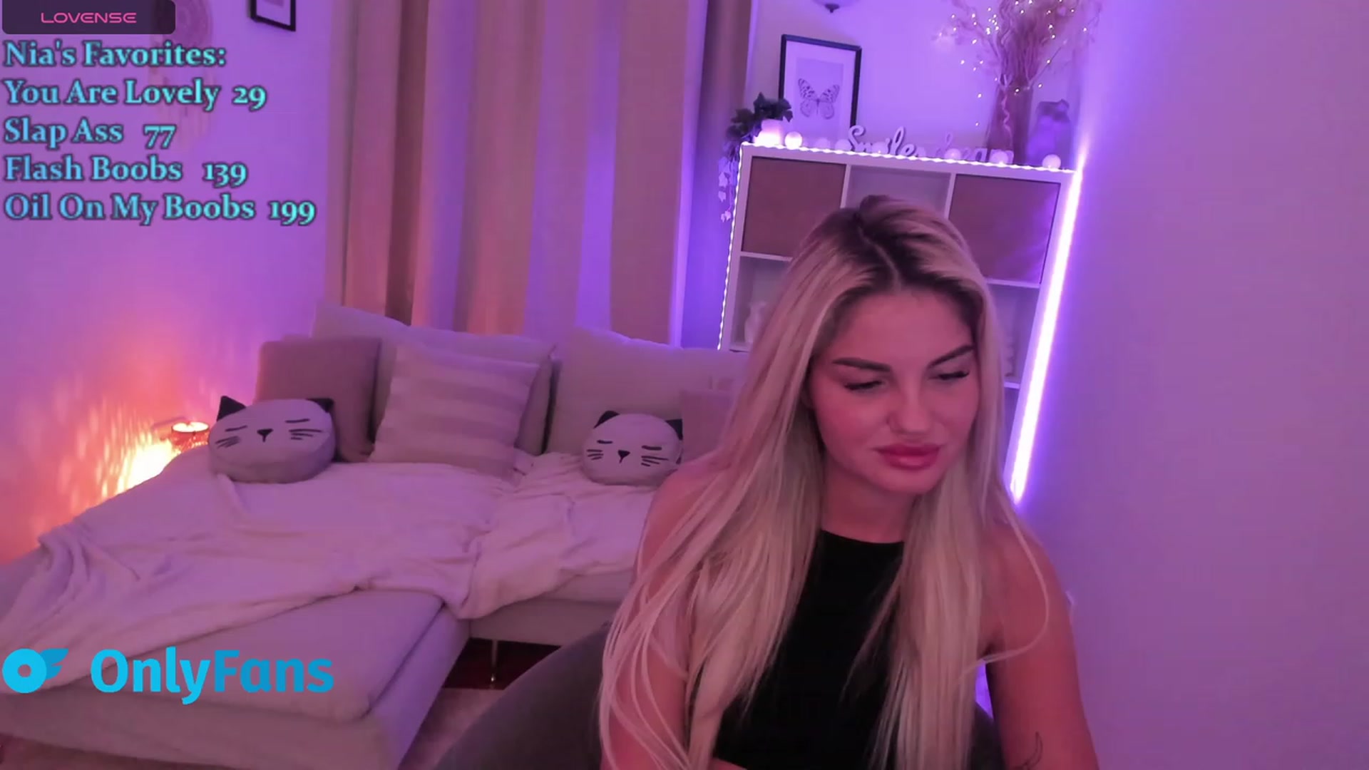 Gallery image thumbnail from NiaBlondie's myfreecams stream on, 01/26/2024, 11:19 image 5 of 20