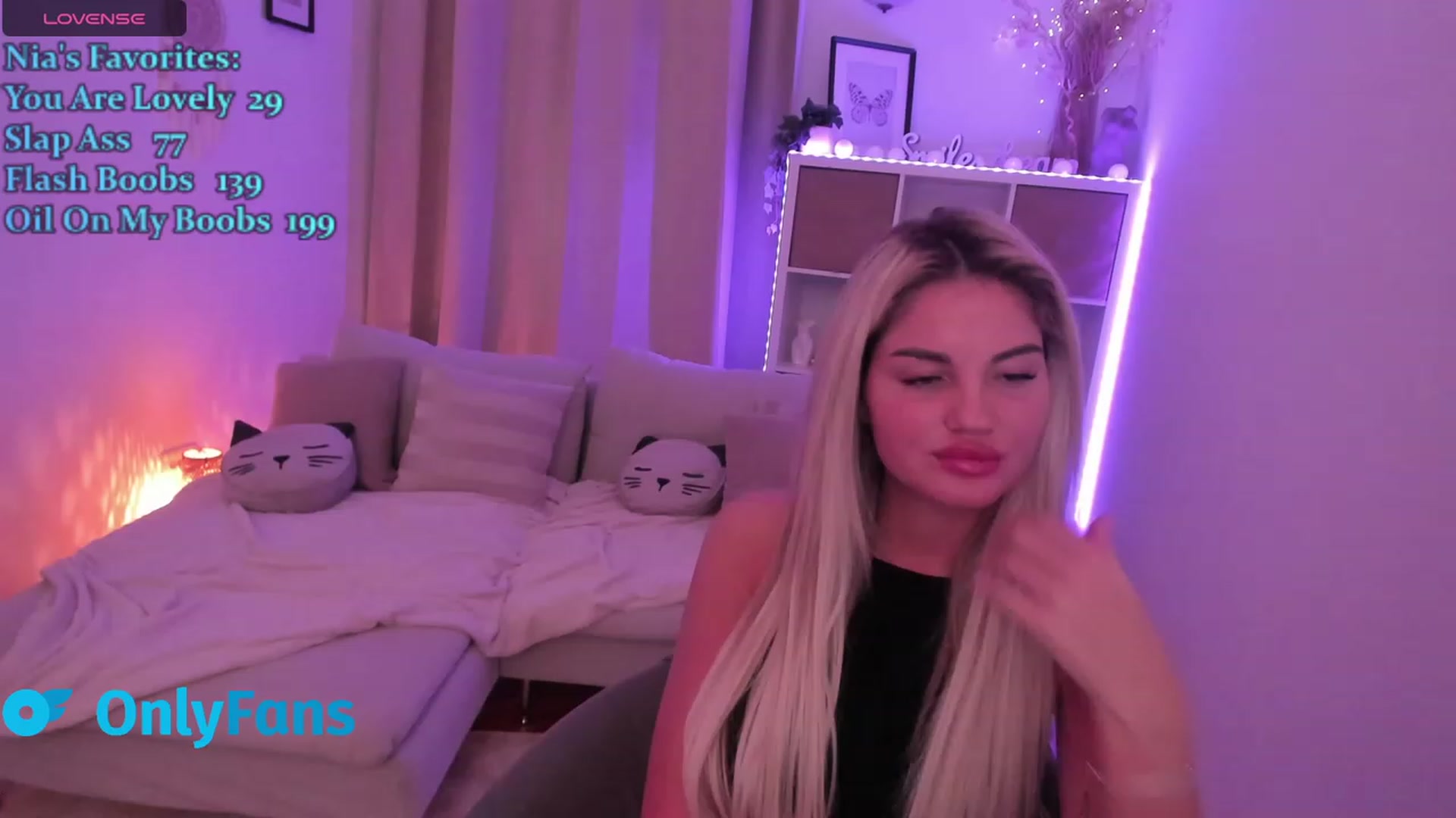 Gallery image thumbnail from NiaBlondie's myfreecams stream on, 01/26/2024, 11:19 image 4 of 20