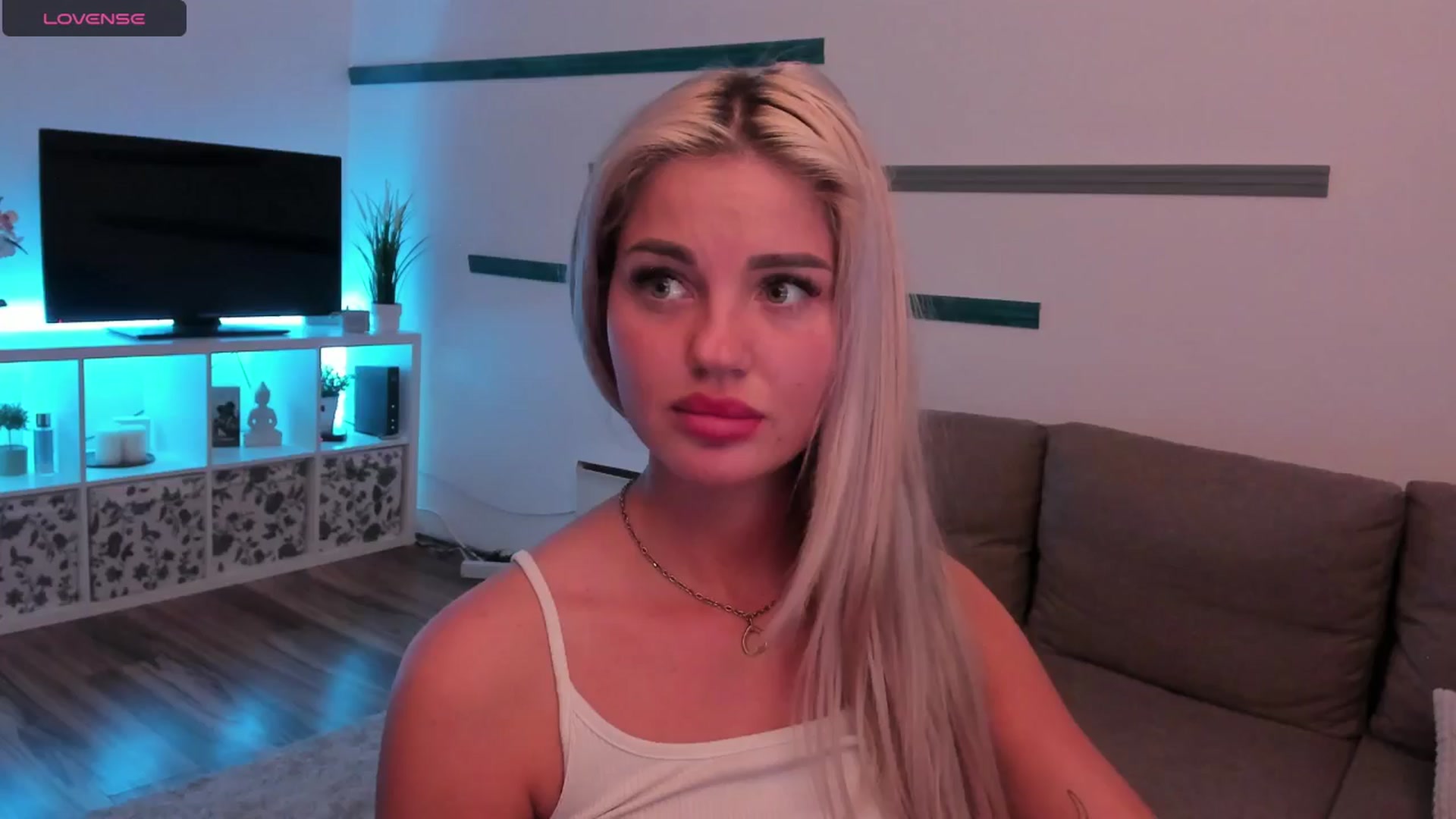 Gallery image thumbnail from NiaBlondie's myfreecams stream on, 06/25/2024, 19:49 image 20 of 20
