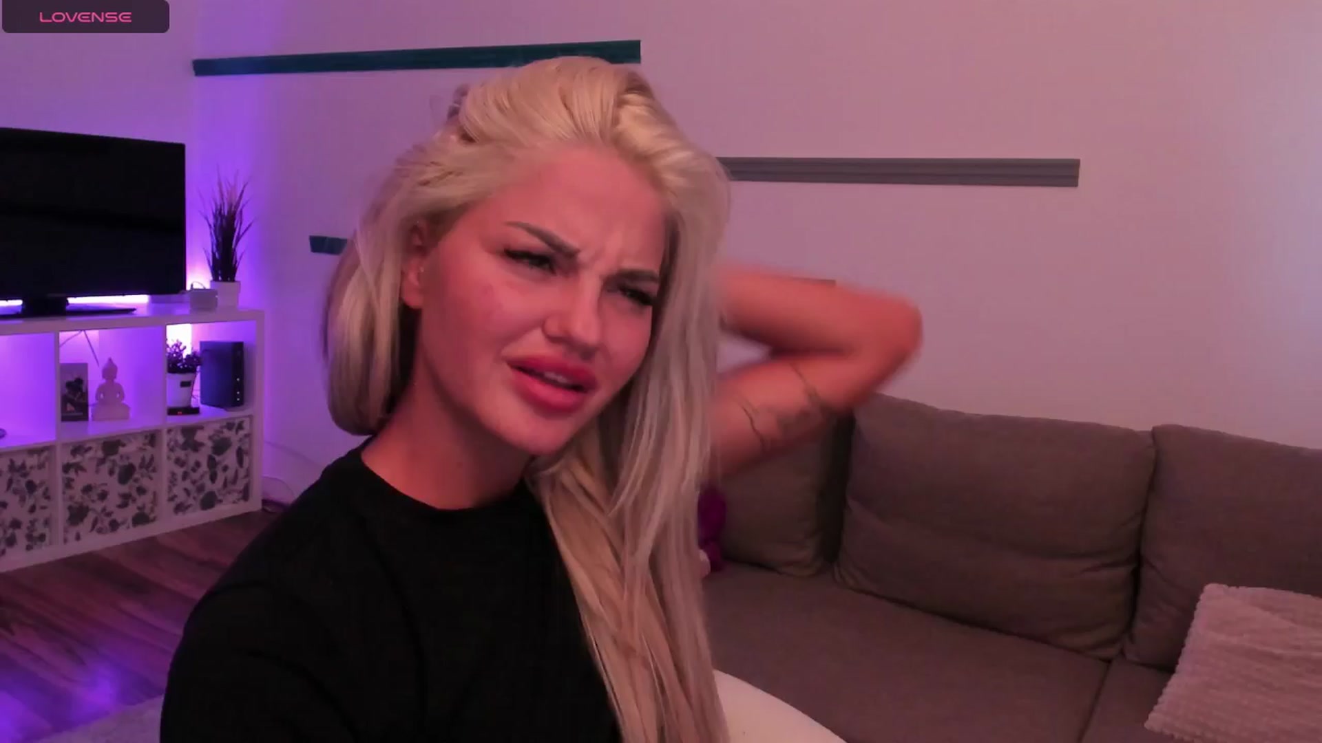 Gallery image thumbnail from NiaBlondie's myfreecams stream on, 07/09/2024, 17:33 image 9 of 20