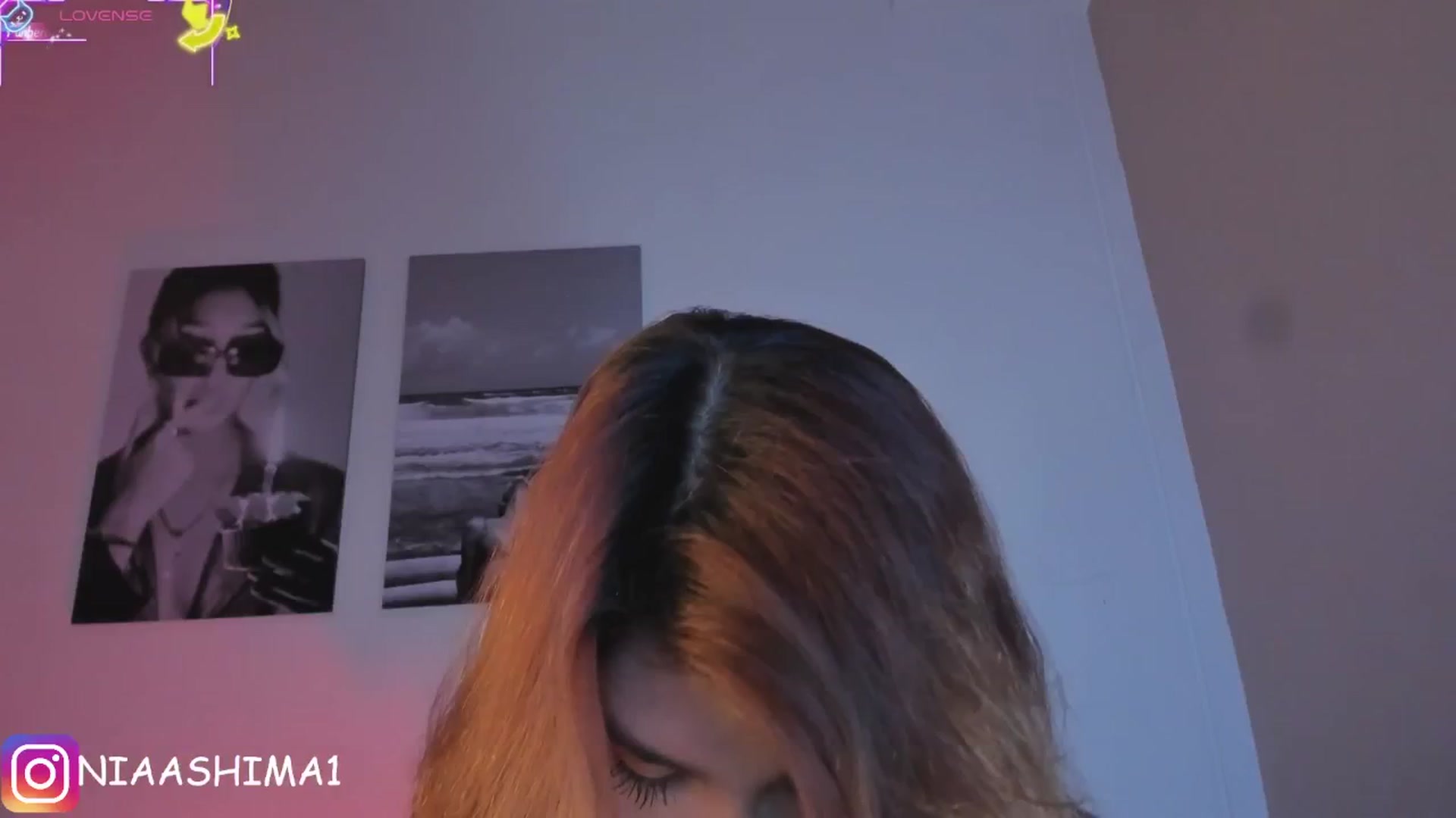 Gallery image thumbnail from NiaVelvet's myfreecams stream on, 06/17/2025, 14:58 image 4 of 20