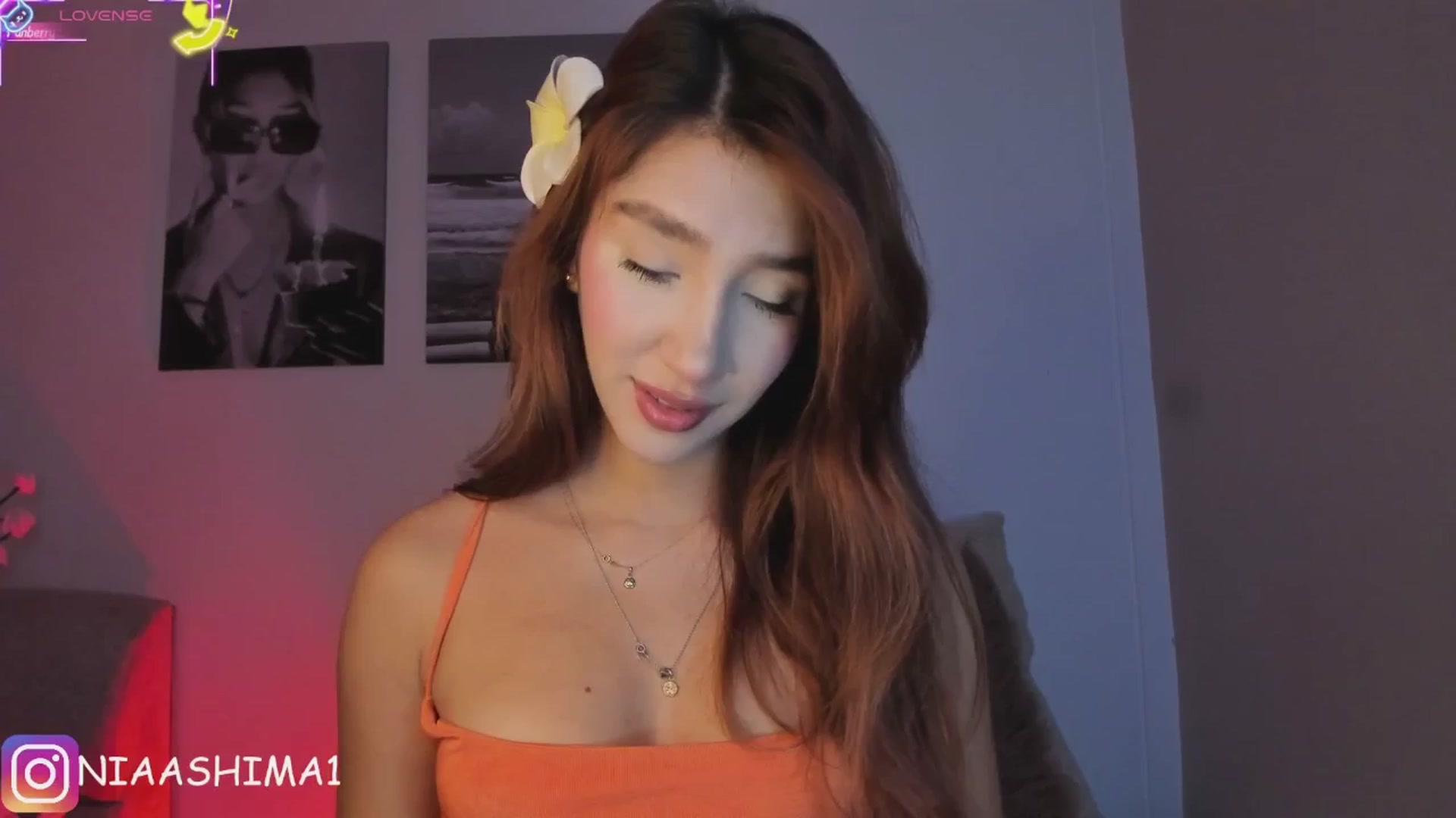 Gallery image thumbnail from NiaVelvet's myfreecams stream on, 06/25/2025, 13:51 image 4 of 20