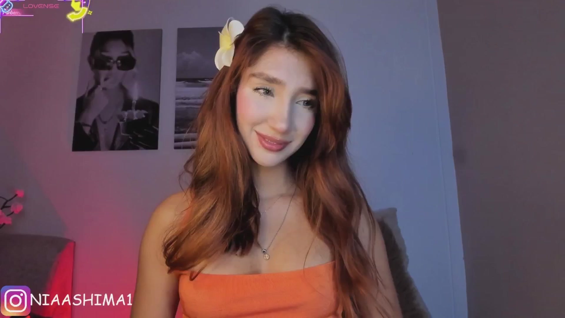 Gallery image thumbnail from NiaVelvet's myfreecams stream on, 06/25/2025, 13:51 image 9 of 20