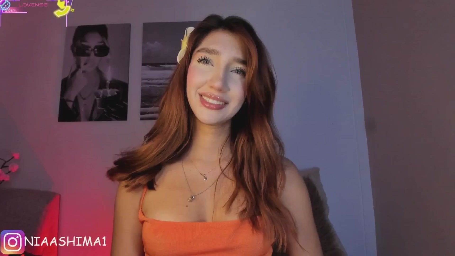 Gallery image thumbnail from NiaVelvet's myfreecams stream on, 06/25/2025, 13:51 image 11 of 20