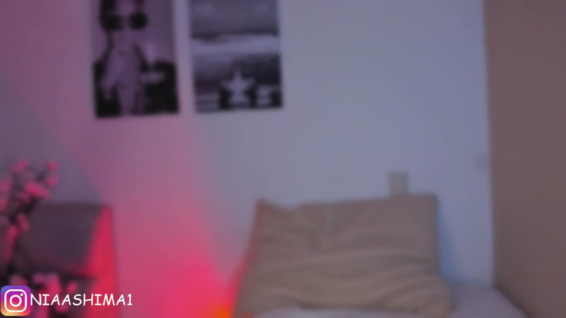Gallery image thumbnail from NiaVelvet's myfreecams stream on, 06/30/2025, 19:00 image 16 of 20