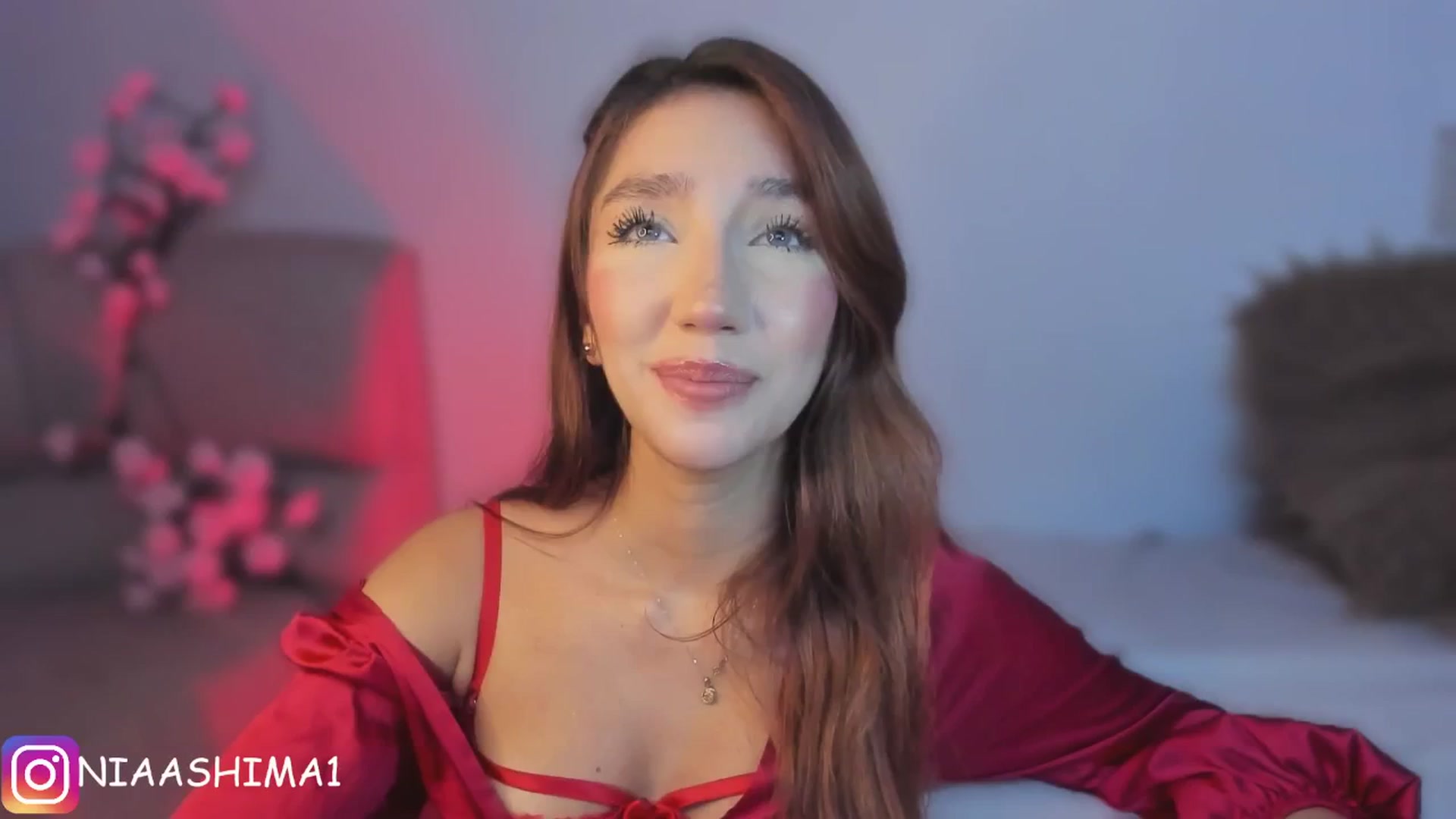 Gallery image thumbnail from NiaVelvet's myfreecams stream on, 07/01/2025, 17:41 image 10 of 20