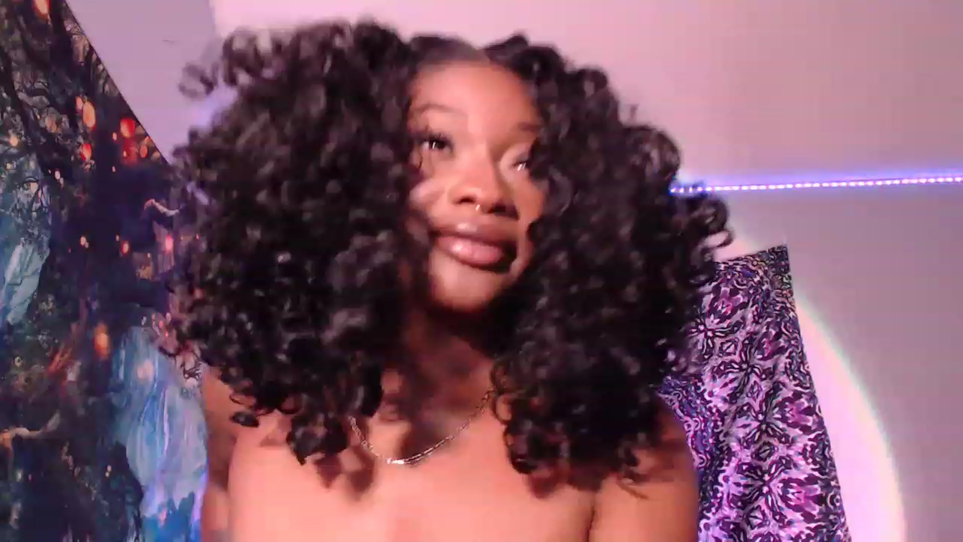 Gallery image thumbnail from Nia_Longlegs's myfreecams stream on, 12/06/2022, 23:18 image 17 of 20