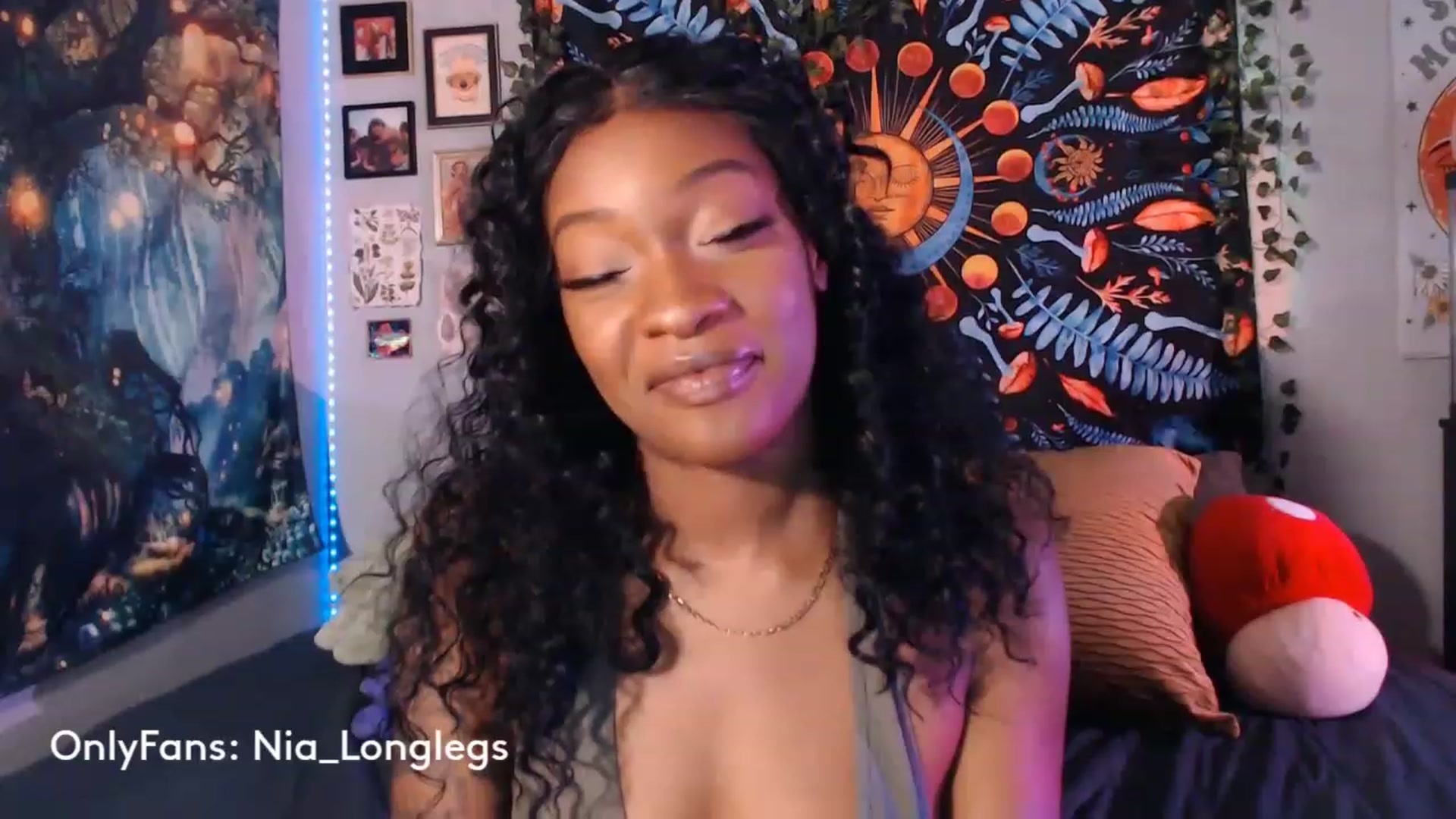 Gallery image thumbnail from Nia_Longlegs's myfreecams stream on, 04/28/2023, 05:30 image 9 of 20