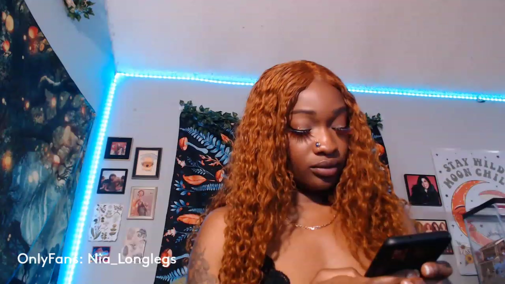 Gallery image thumbnail from Nia_Longlegs's myfreecams stream on, 05/19/2023, 03:20 image 15 of 20