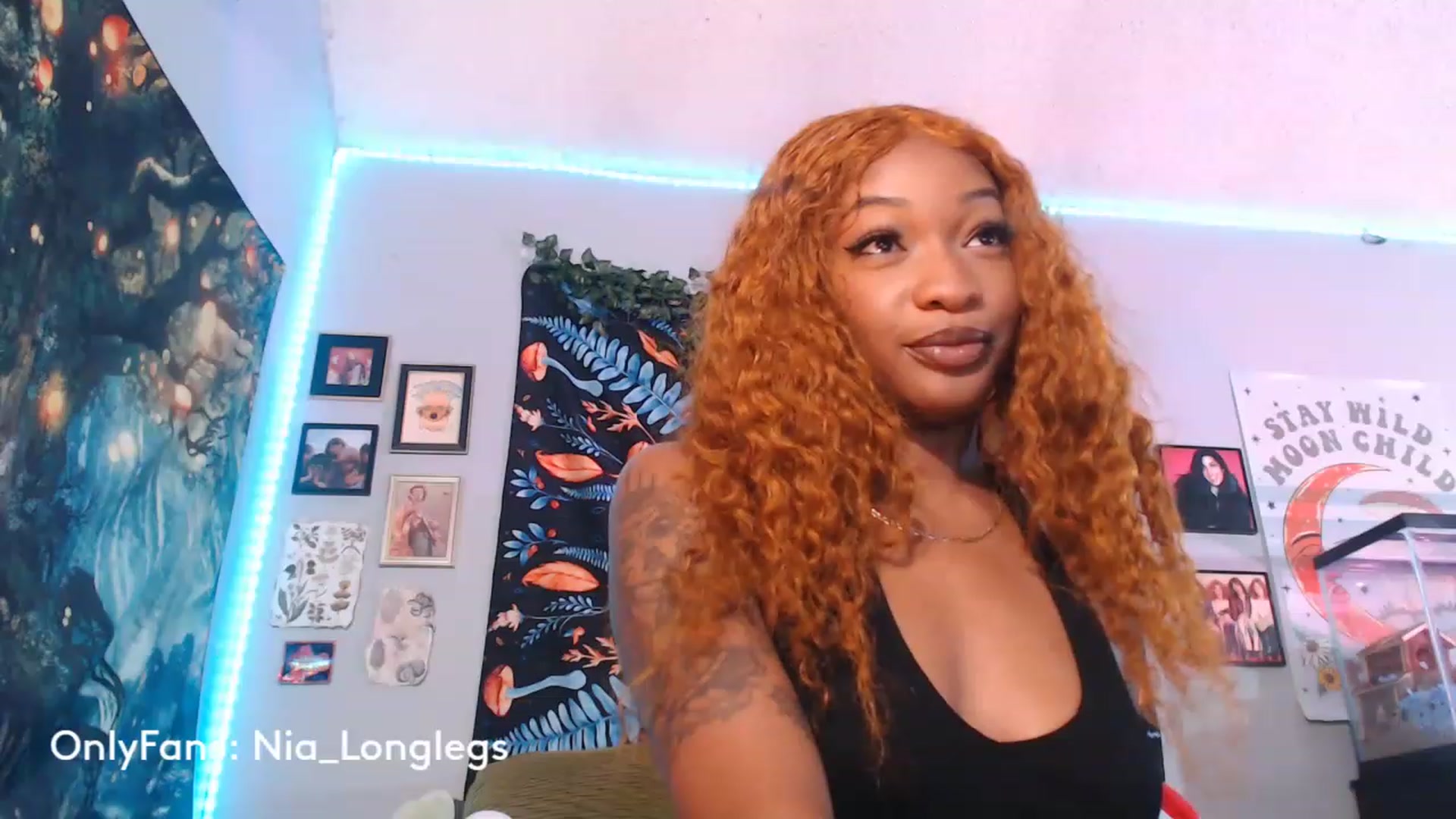 Gallery image thumbnail from Nia_Longlegs's myfreecams stream on, 06/02/2023, 23:04 image 11 of 20
