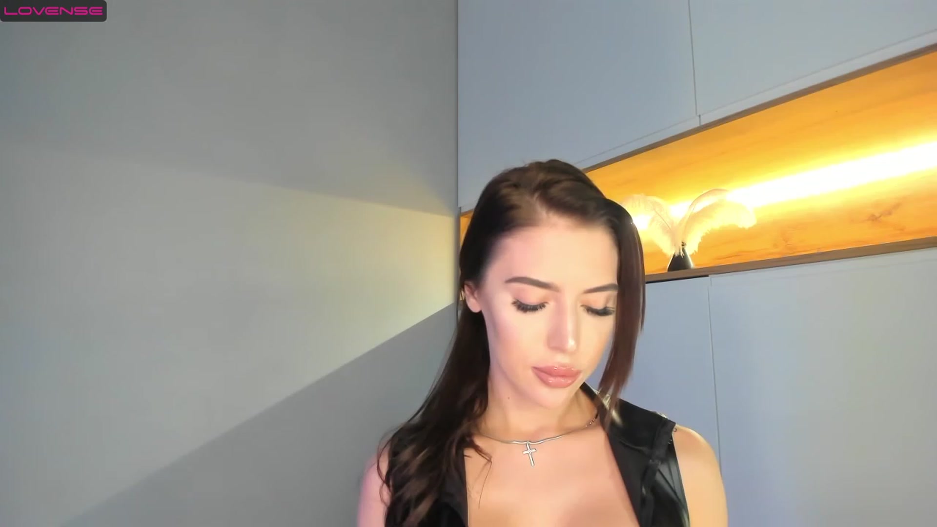 Gallery image thumbnail from NiceGirl_'s myfreecams stream on, 03/21/2023, 18:57 image 17 of 20