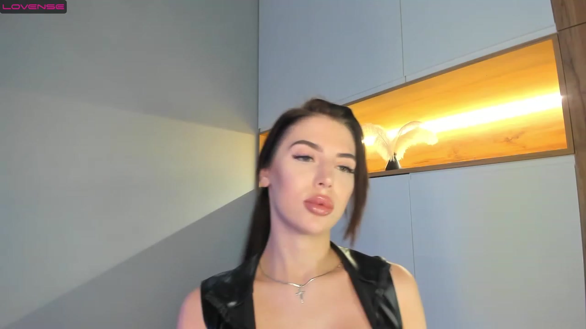 Gallery image thumbnail from NiceGirl_'s myfreecams stream on, 03/21/2023, 18:57 image 19 of 20