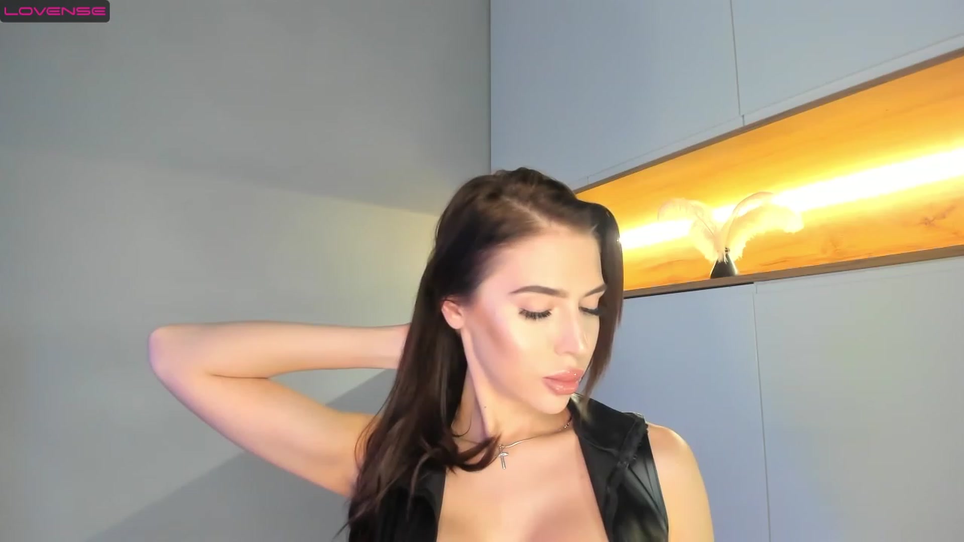 Gallery image thumbnail from NiceGirl_'s myfreecams stream on, 03/21/2023, 18:57 image 14 of 20