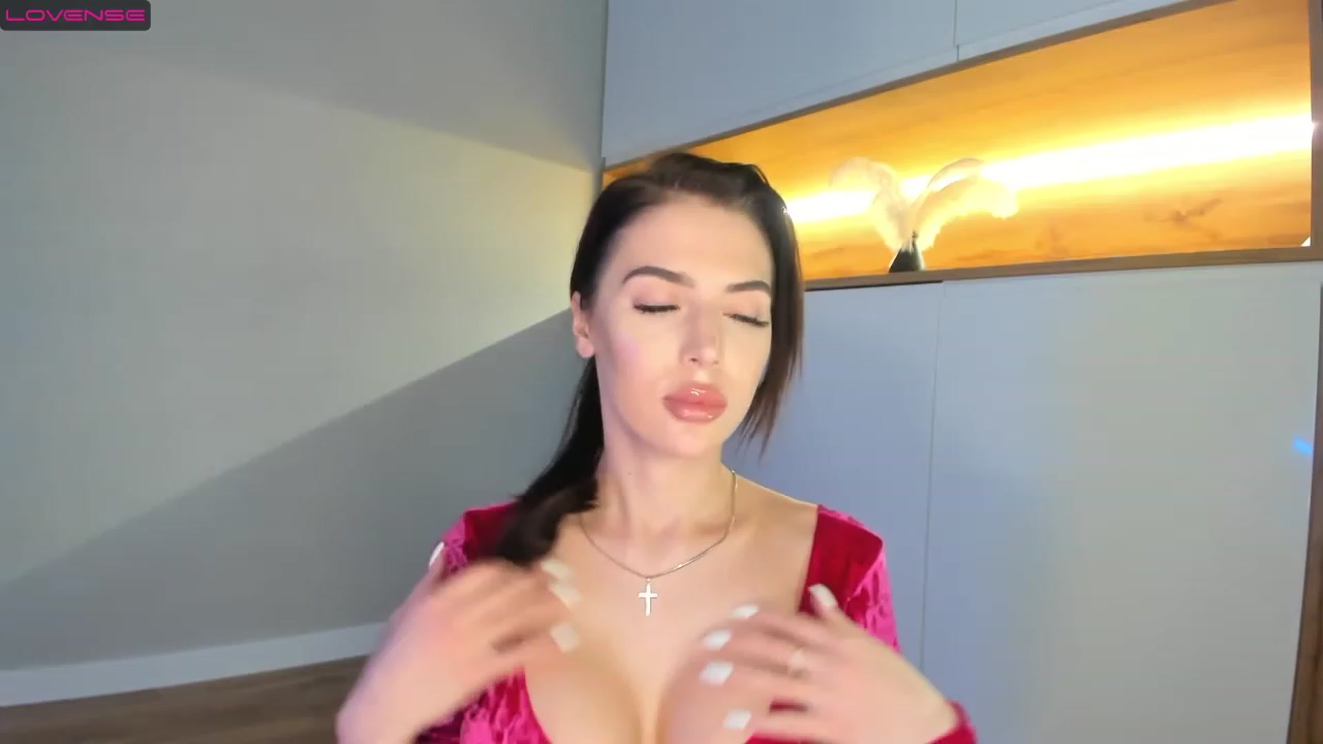 Gallery image thumbnail from NiceGirl_'s myfreecams stream on, 03/21/2023, 19:54 image 12 of 20