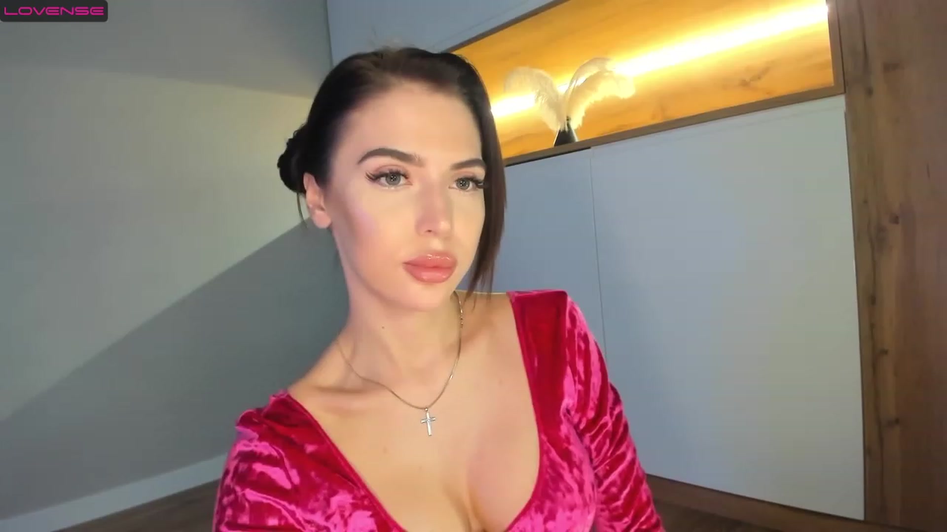Gallery image thumbnail from NiceGirl_'s myfreecams stream on, 03/21/2023, 21:29 image 9 of 20