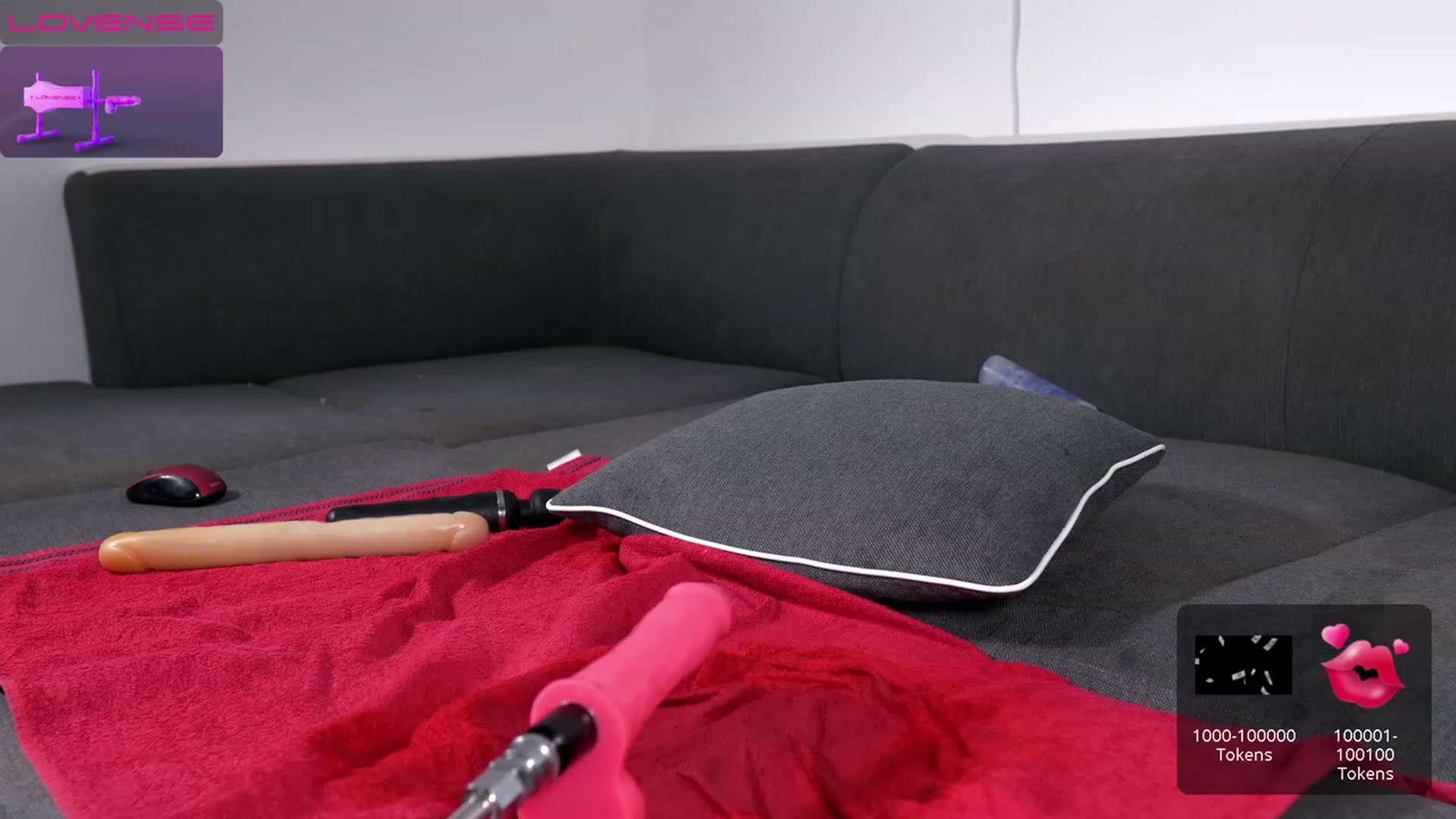 Gallery image thumbnail from NiceHotJob's myfreecams stream on, 06/04/2023, 23:14 image 12 of 20