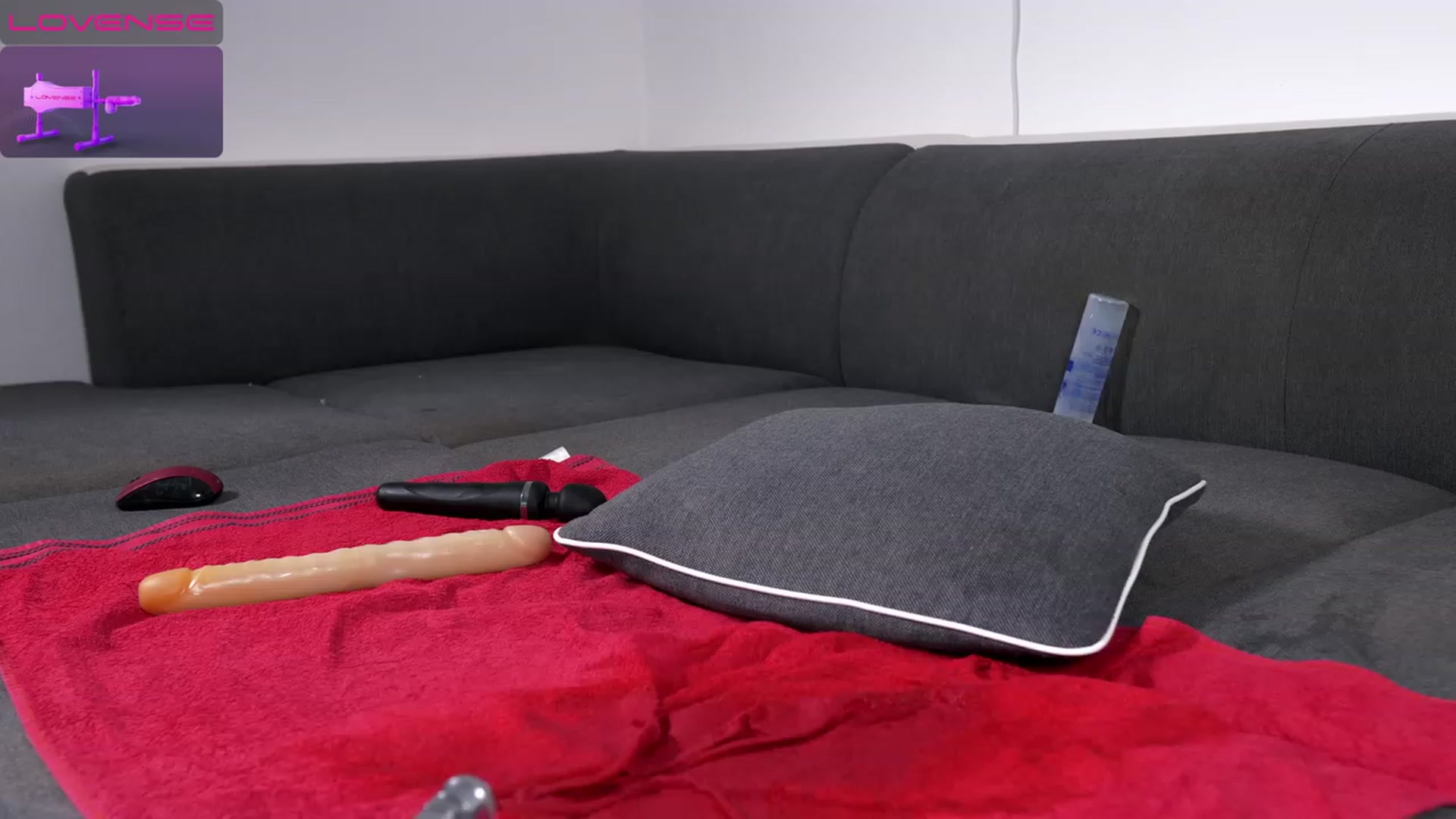 Gallery image thumbnail from NiceHotJob's myfreecams stream on, 06/04/2023, 23:14 image 13 of 20