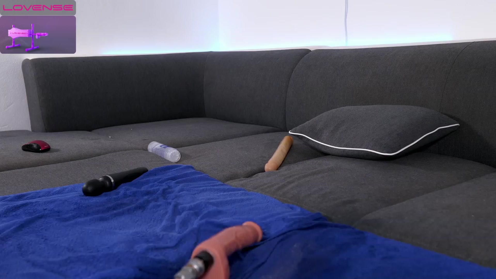 Gallery image thumbnail from NiceHotJob's myfreecams stream on, 06/17/2023, 20:30 image 2 of 20