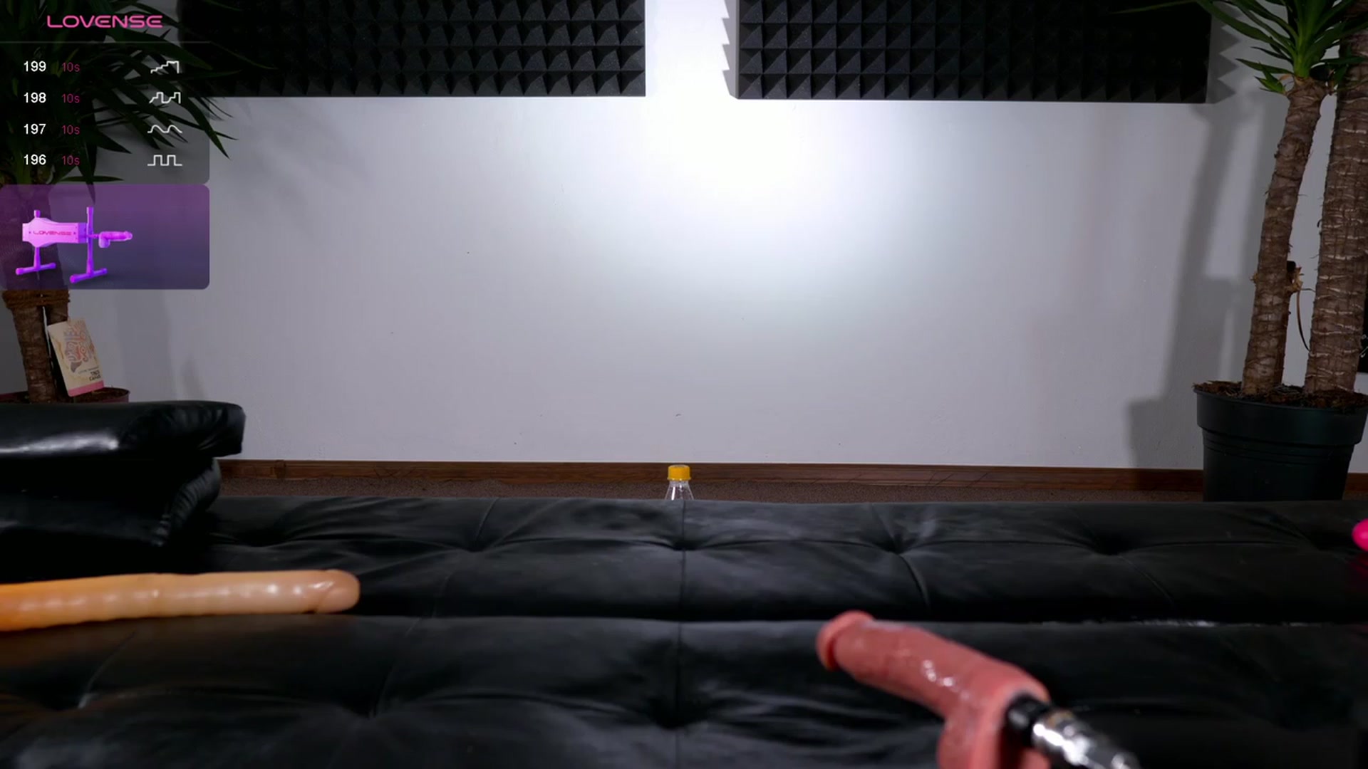 Gallery image thumbnail from NiceHotJob's myfreecams stream on, 10/26/2023, 22:02 image 9 of 20