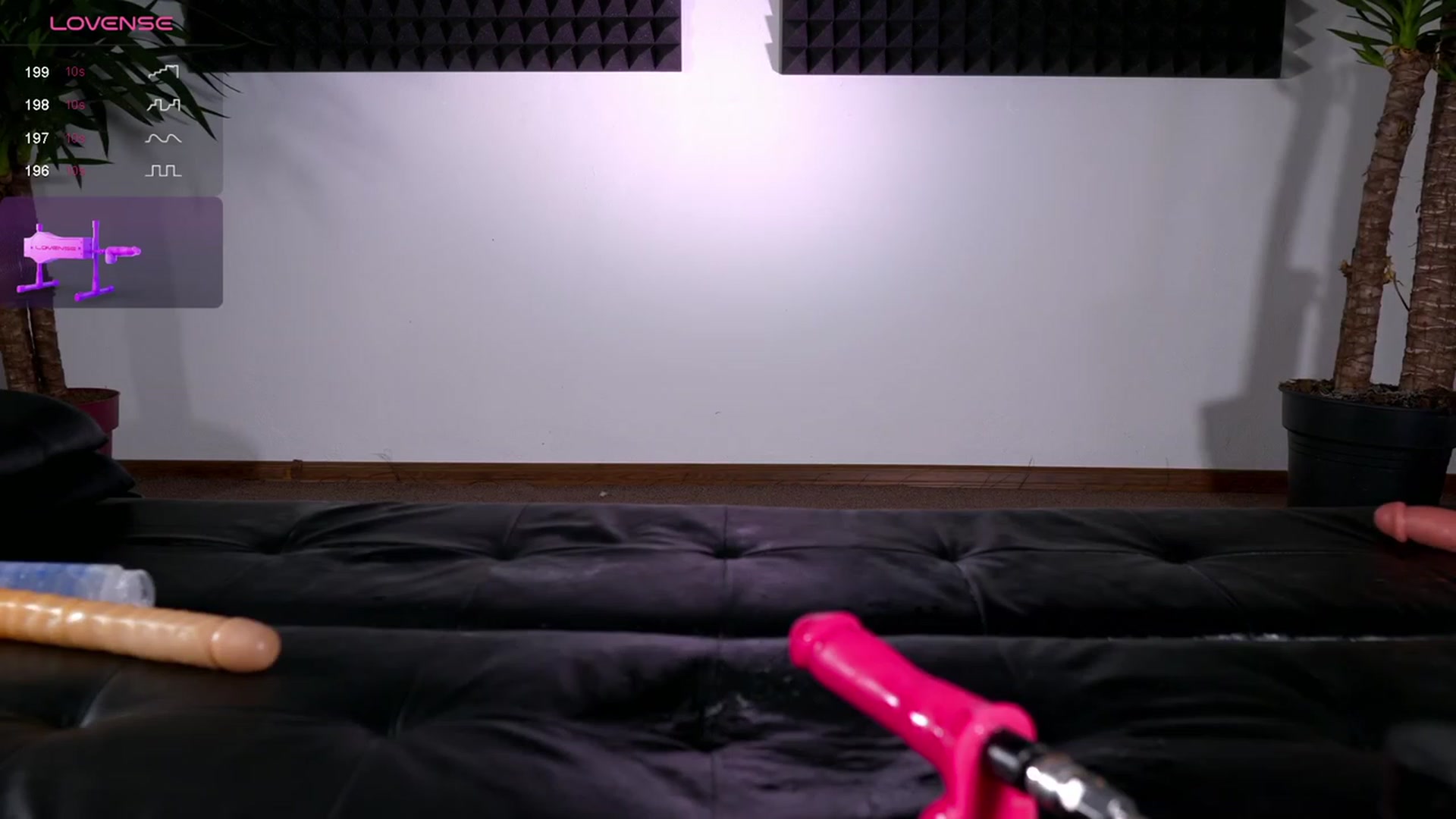 Gallery image thumbnail from NiceHotJob's myfreecams stream on, 11/10/2023, 21:41 image 19 of 20