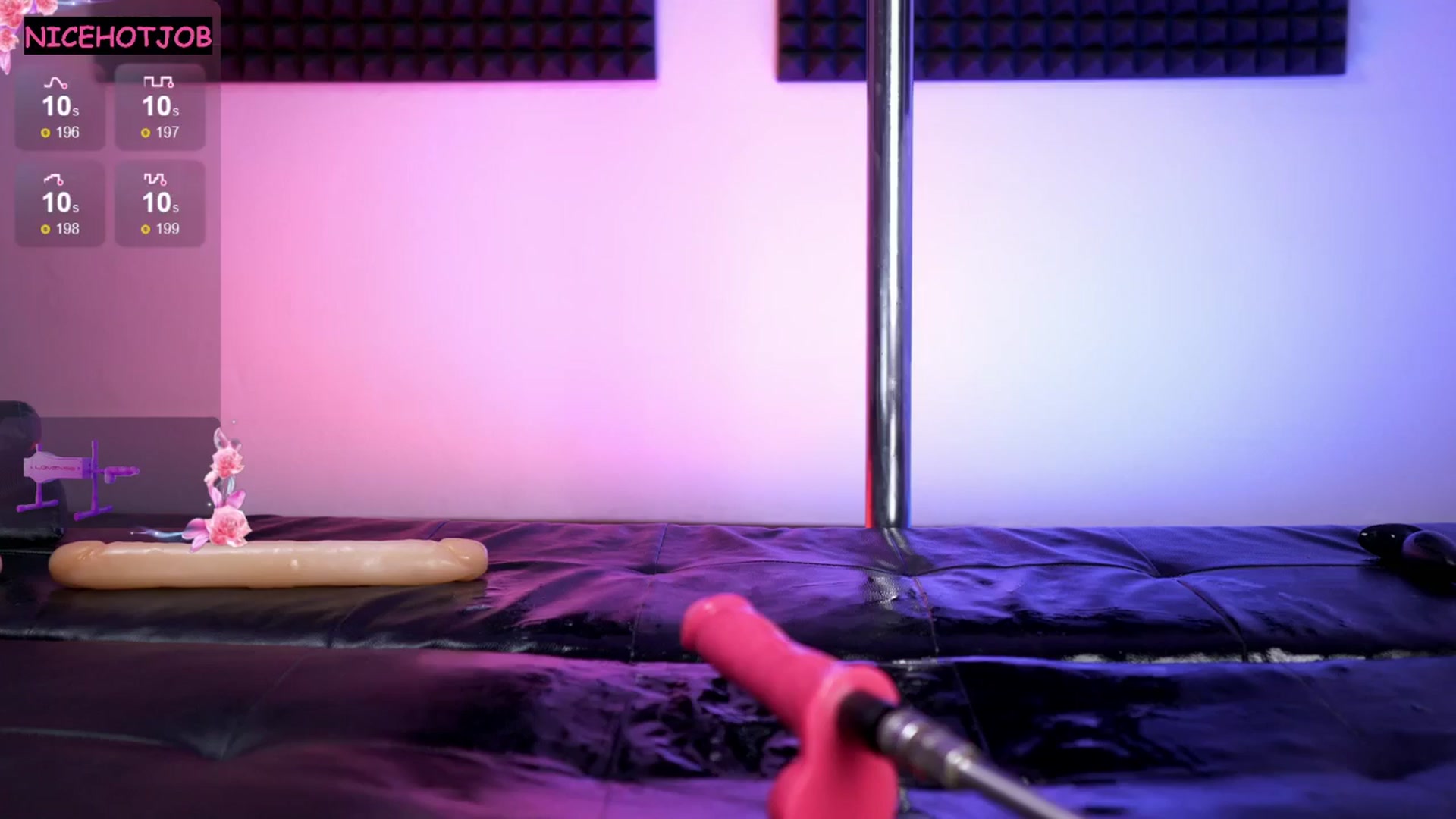 Gallery image thumbnail from NiceHotJob's myfreecams stream on, 09/01/2024, 23:29 image 16 of 20