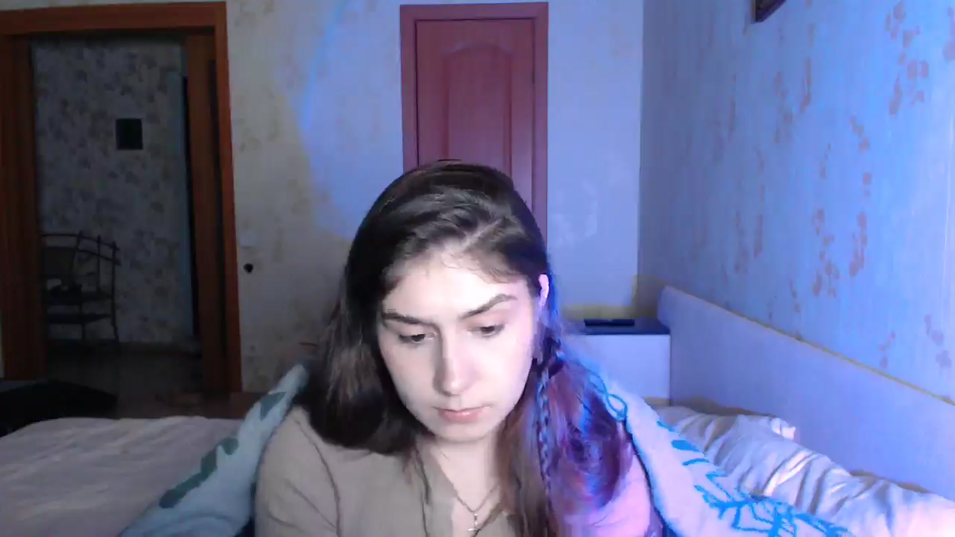 Gallery image thumbnail from NiceNCute's myfreecams stream on, 04/11/2026, 17:32 image 5 of 20
