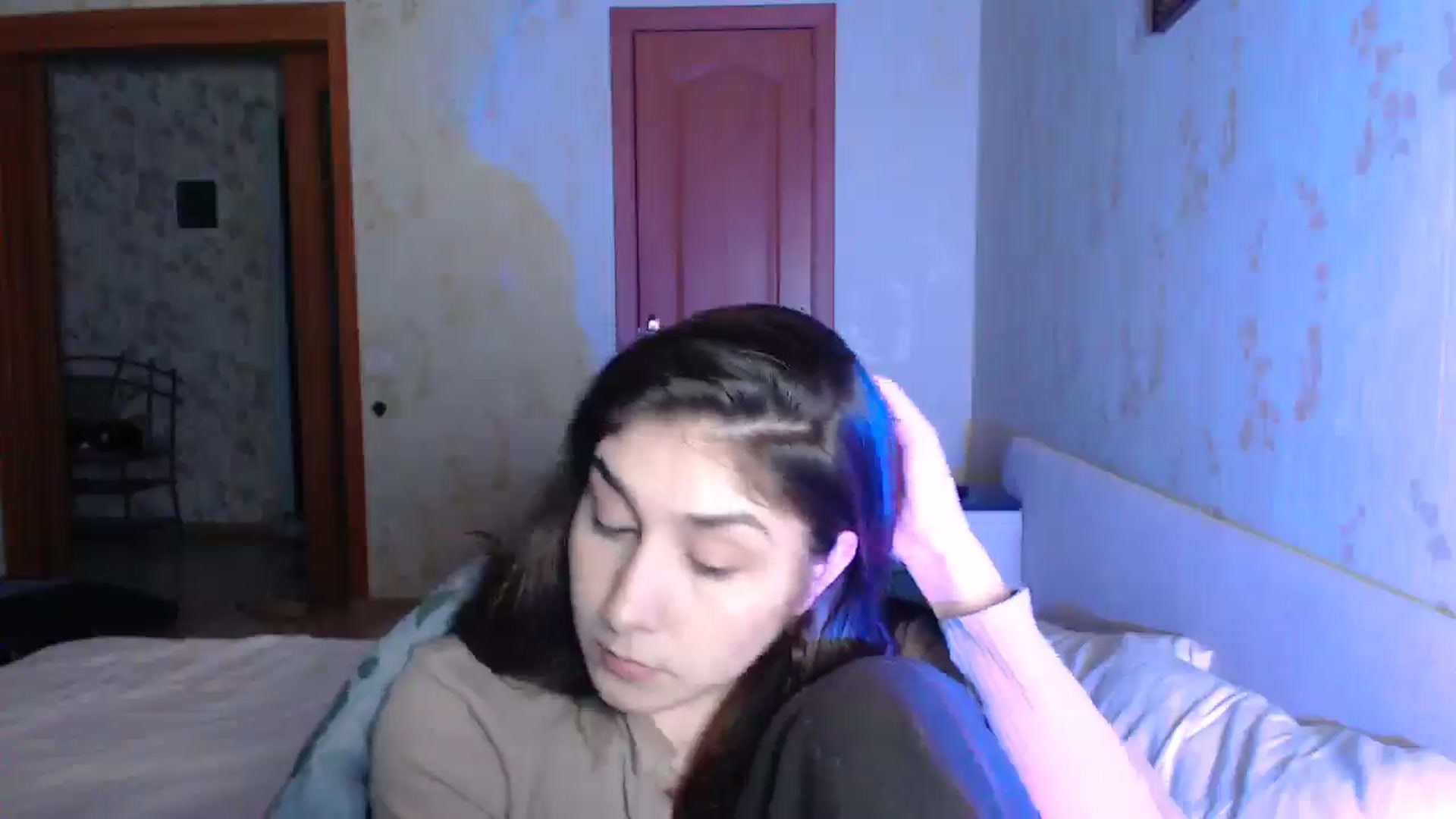 Gallery image thumbnail from NiceNCute's myfreecams stream on, 04/11/2026, 17:32 image 8 of 20